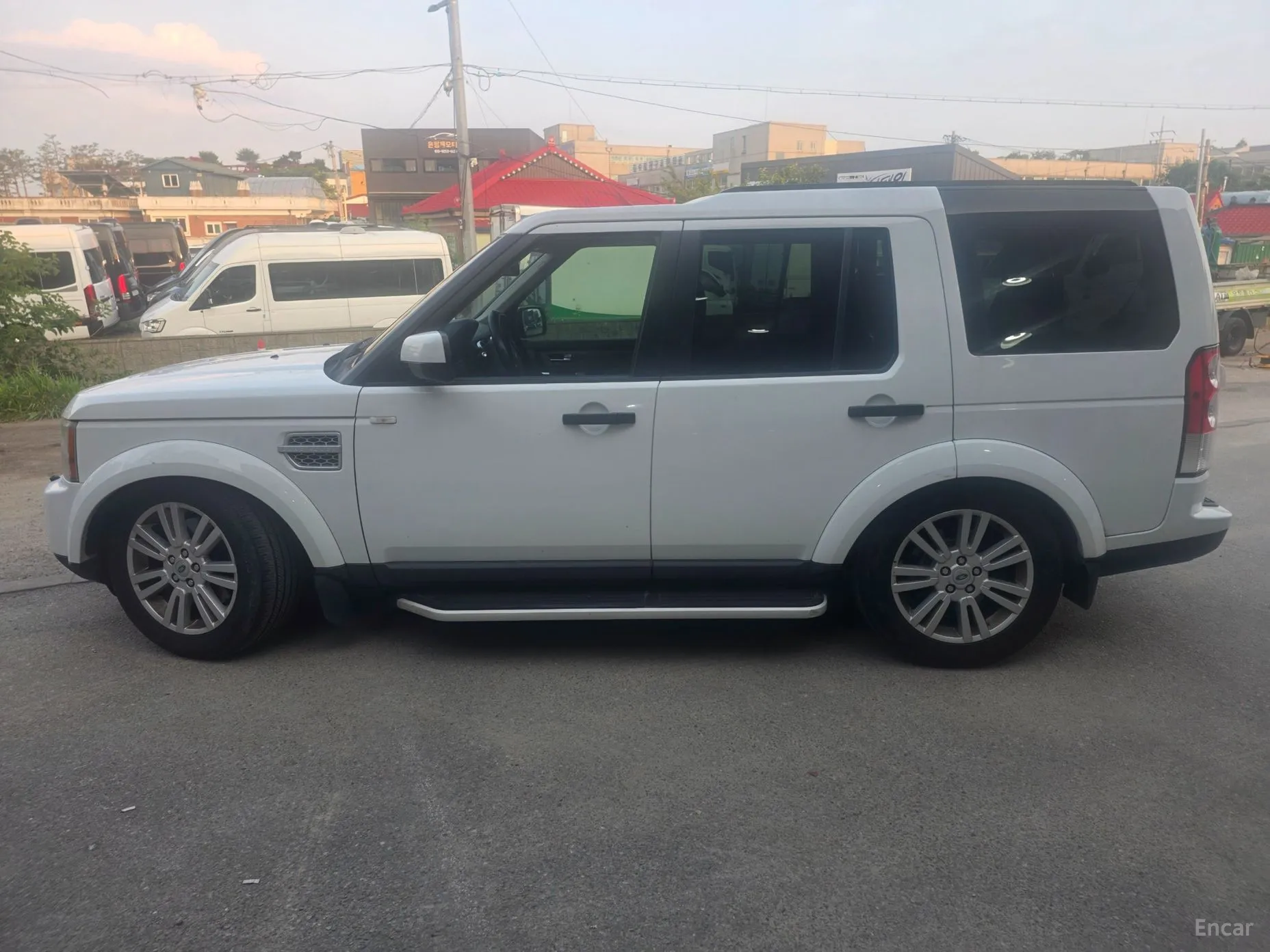 Land Rover Discovery 4 превью 3