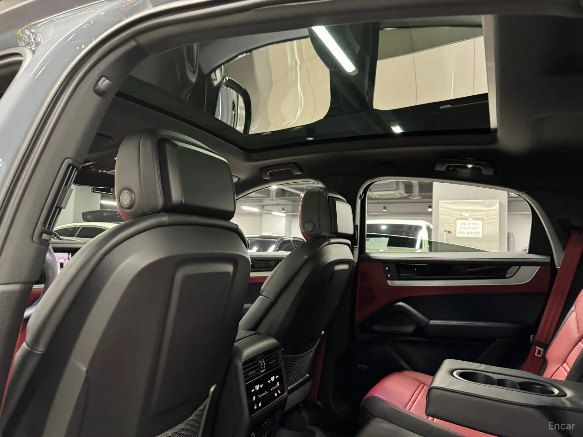 Porsche Cayenne (PO536) превью 13
