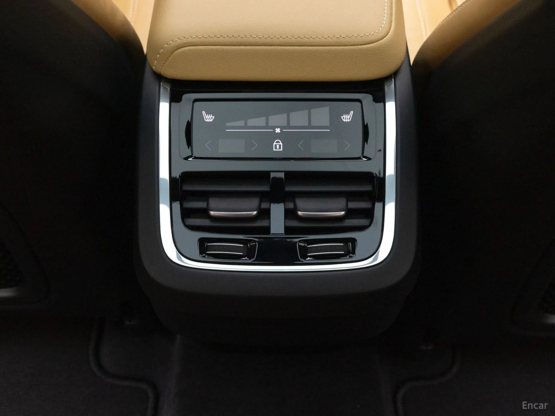 Volvo XC60 Gen 2 превью 18