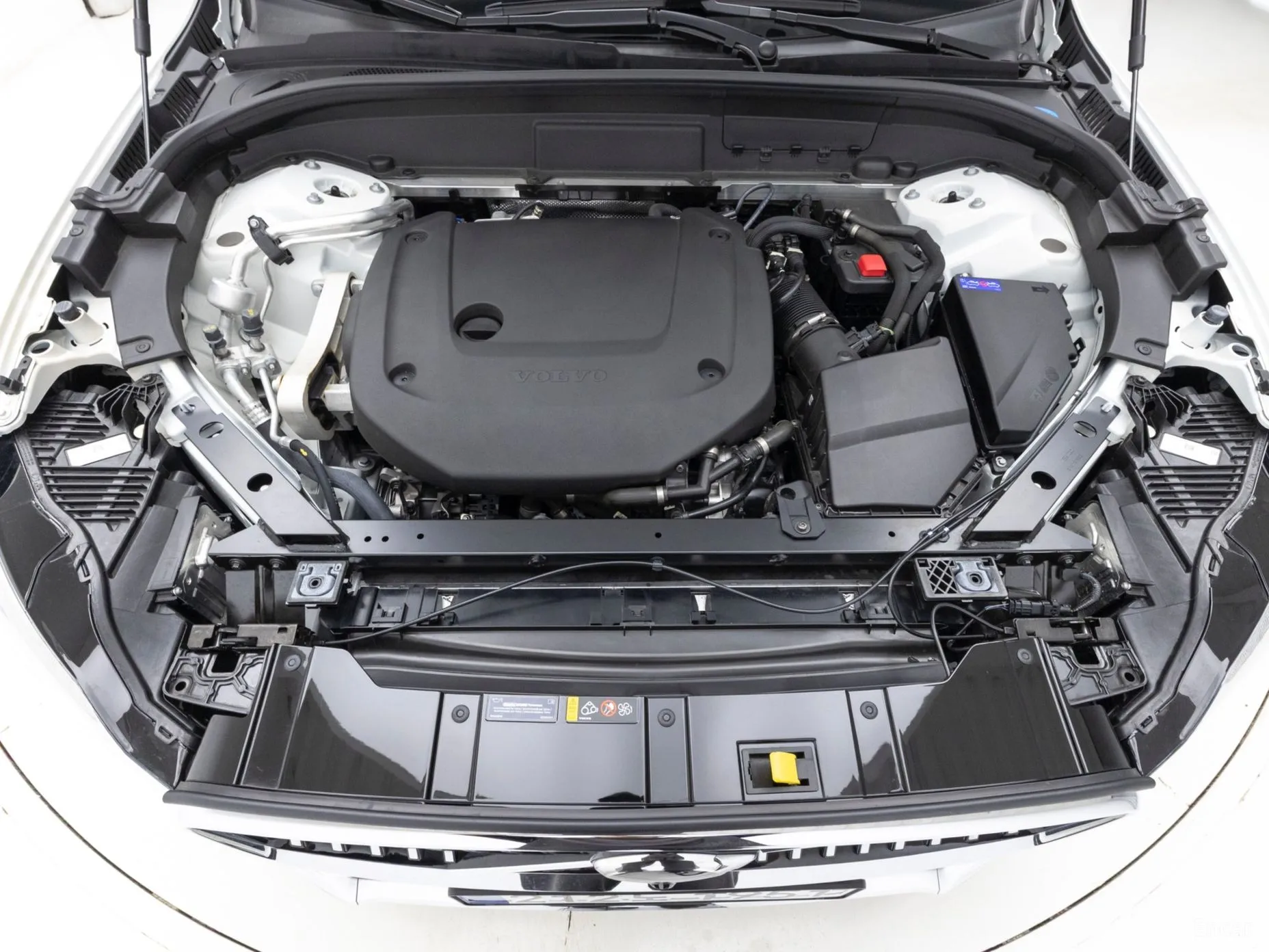 Volvo XC60 Gen 2 превью 7