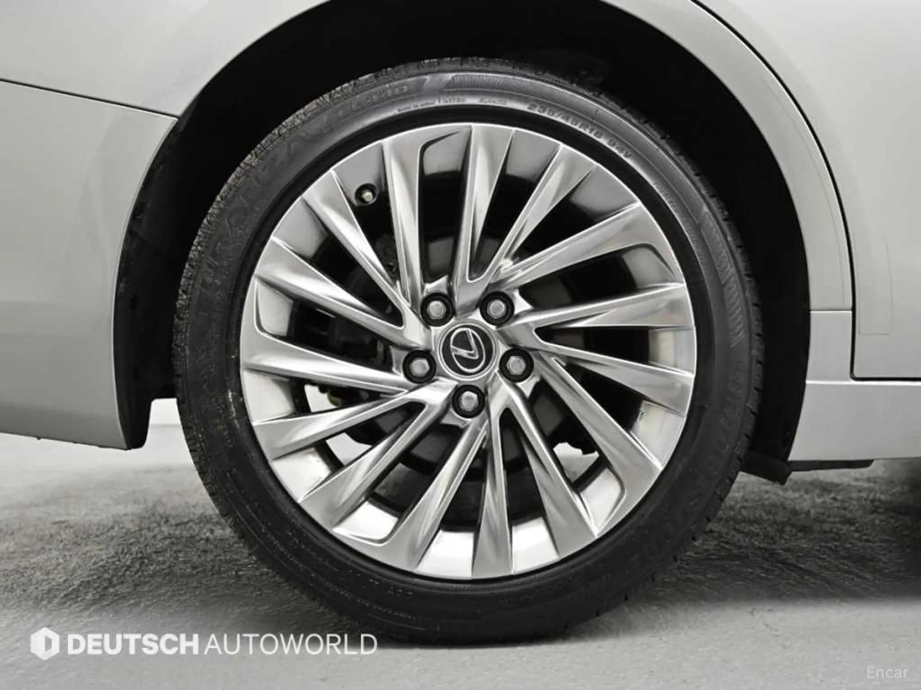 Lexus ES300h 7th Generation превью 5