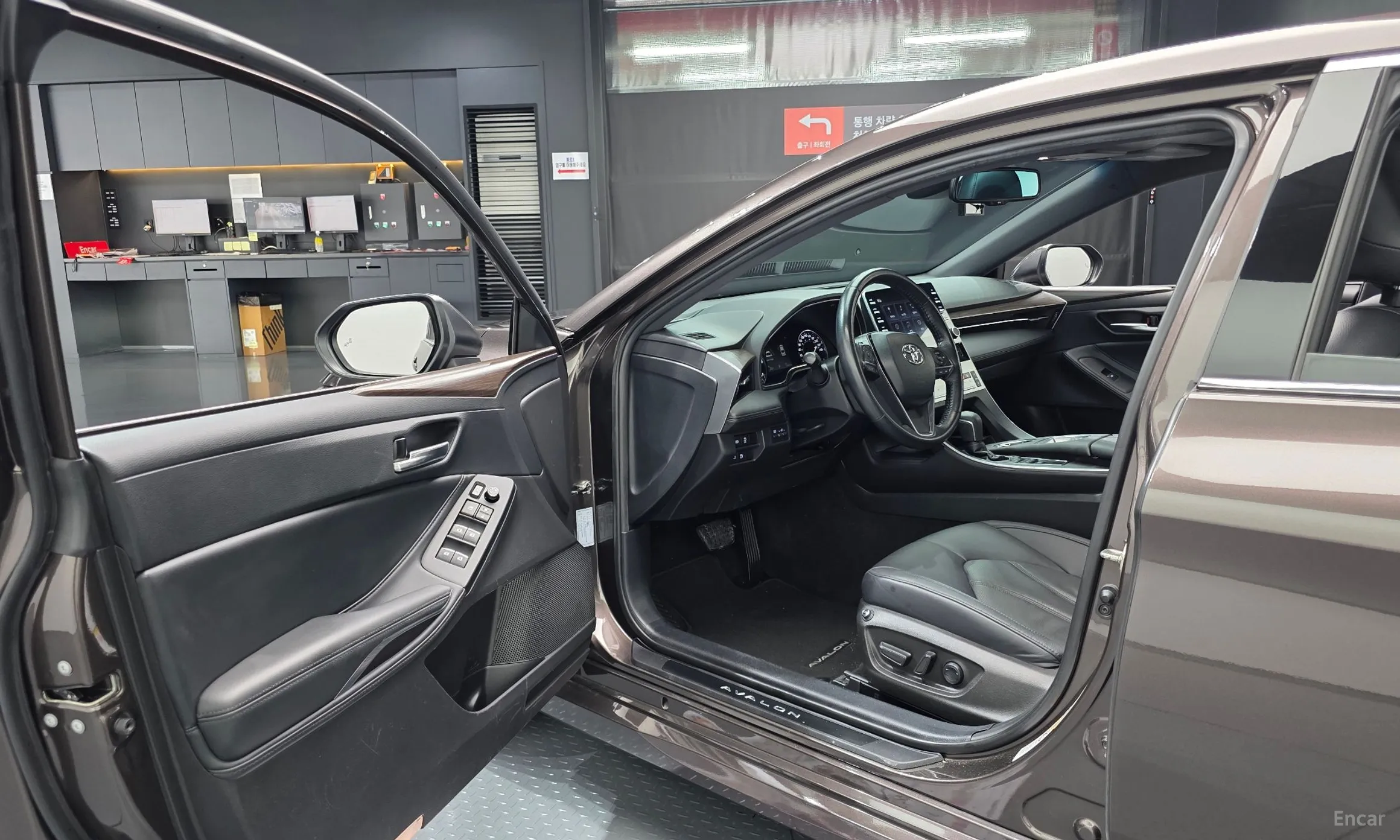 Toyota Avalon 5th Generation превью 10