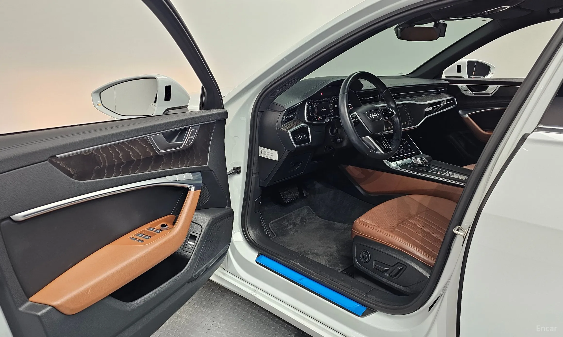 Audi A6 (C8) превью 10