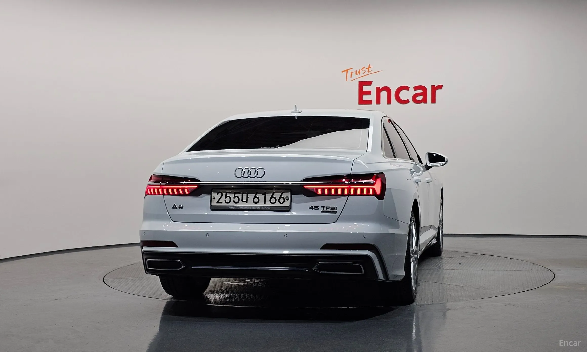 Audi A6 (C8) превью 4