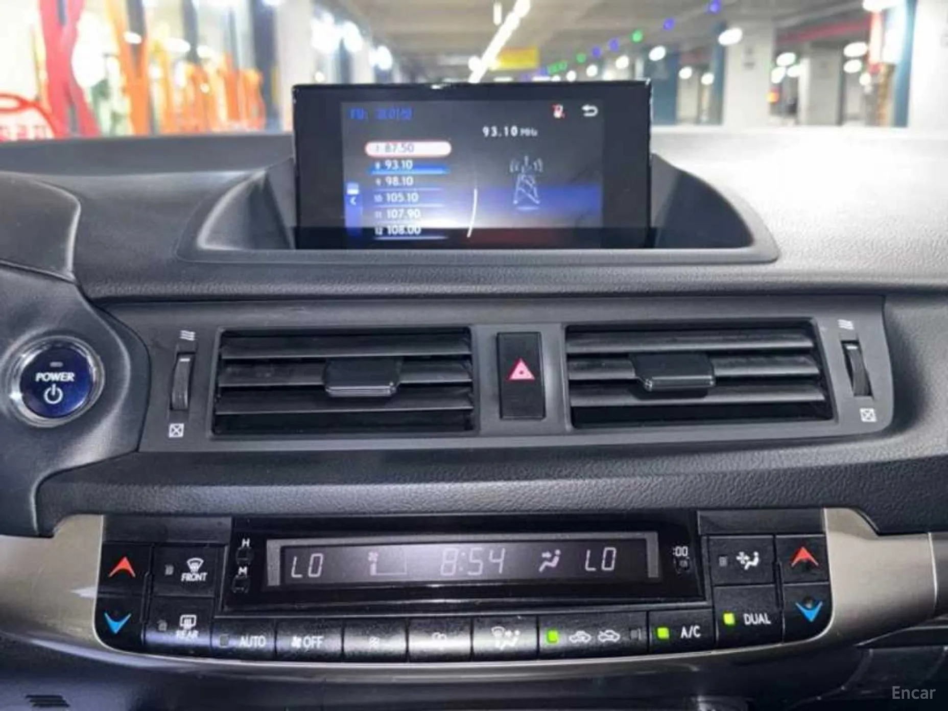 Lexus CT200h превью 10
