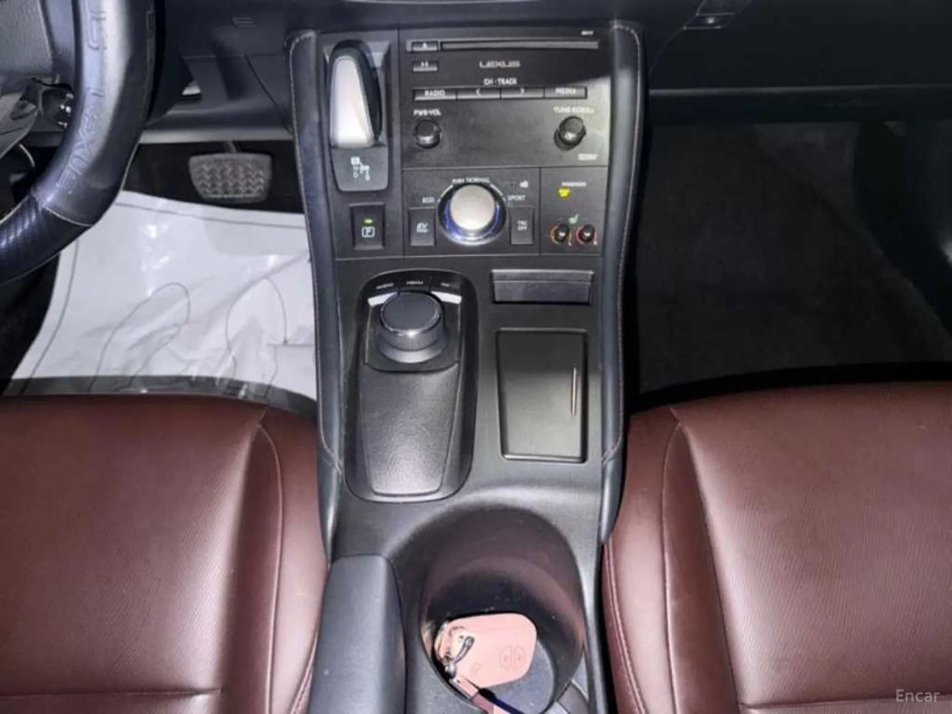 Lexus CT200h превью 11