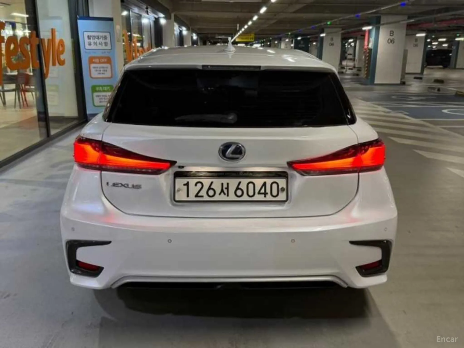 Lexus CT200h превью 5