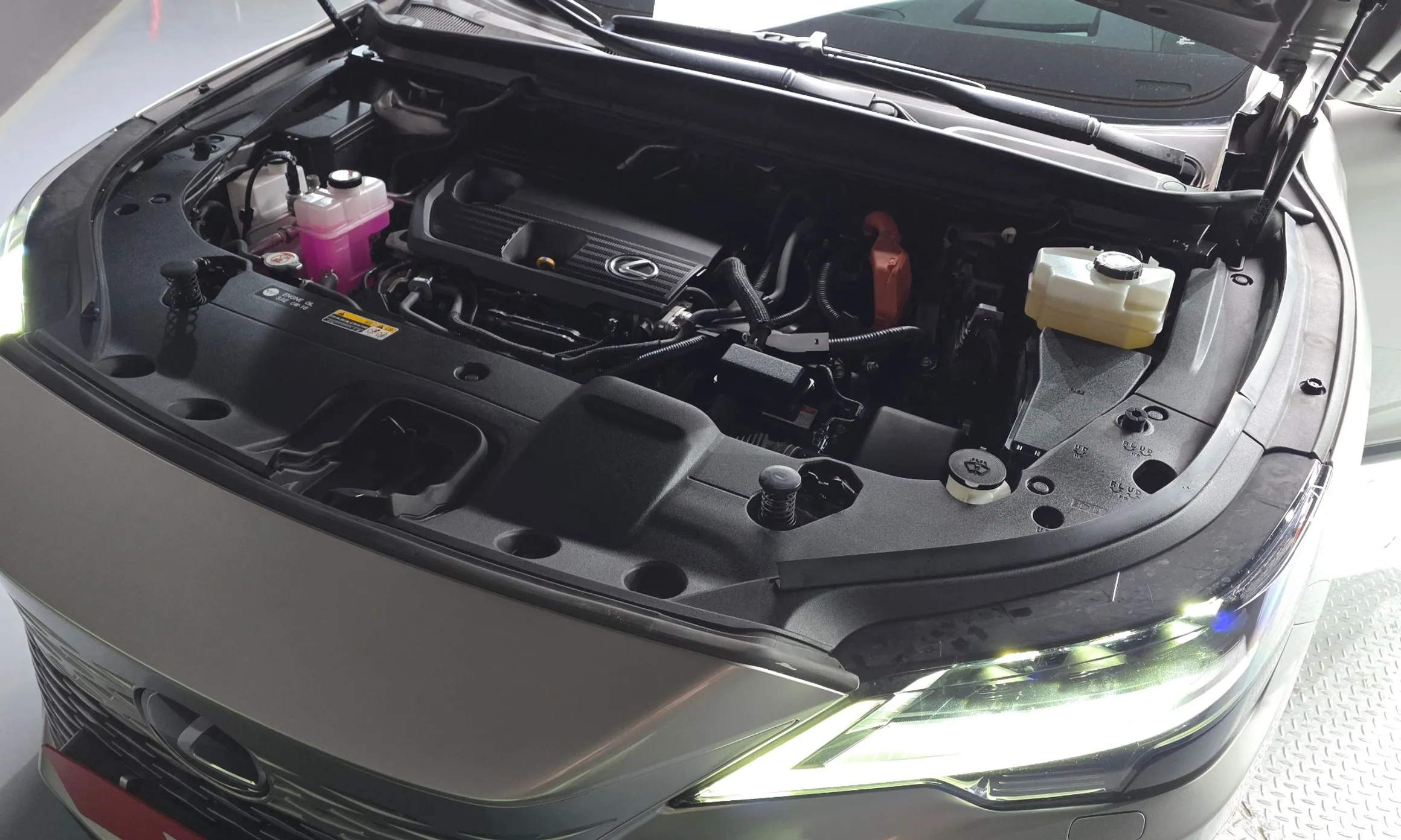 Lexus RX350h 5th Generation превью 6
