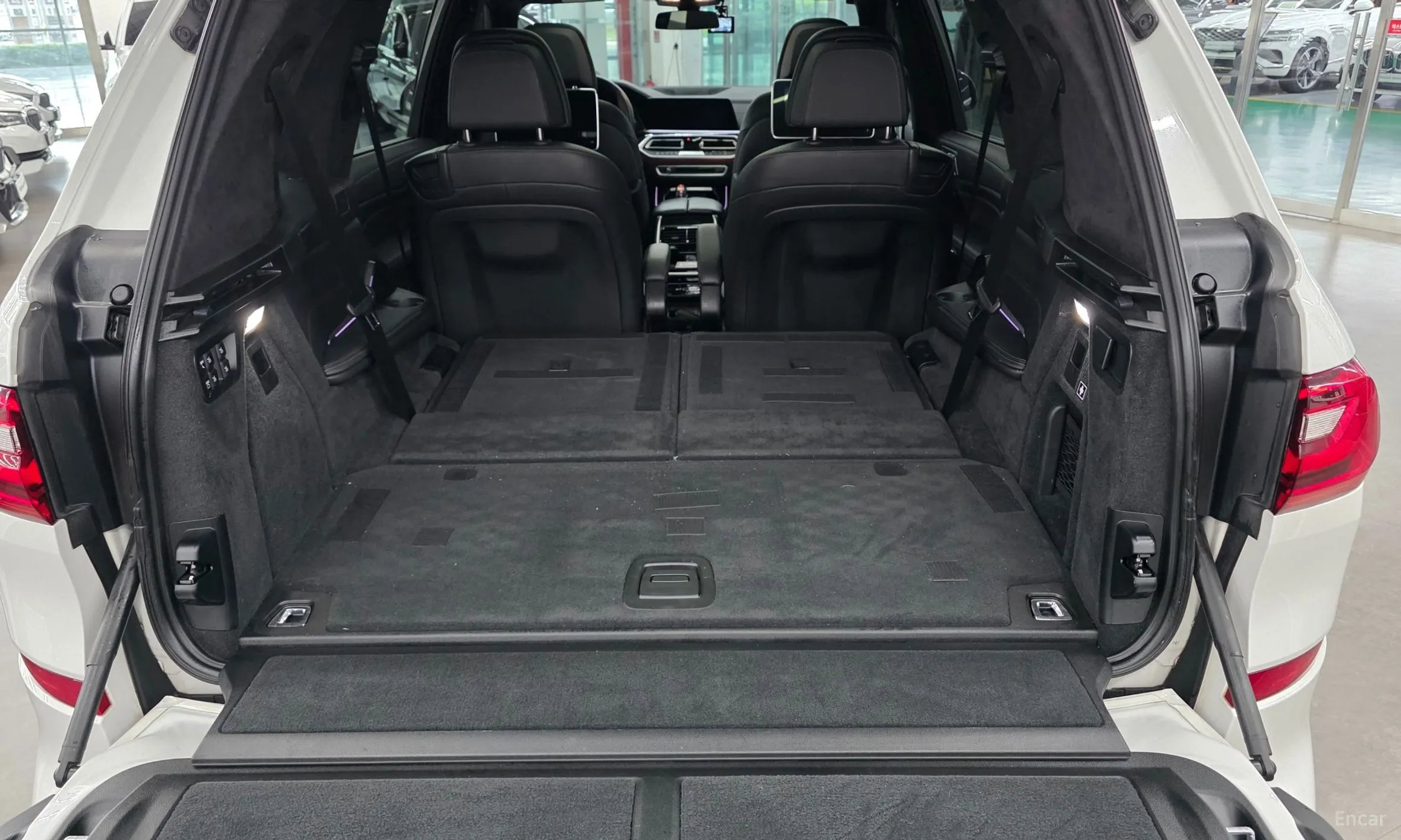 BMW X7 (G07) превью 18