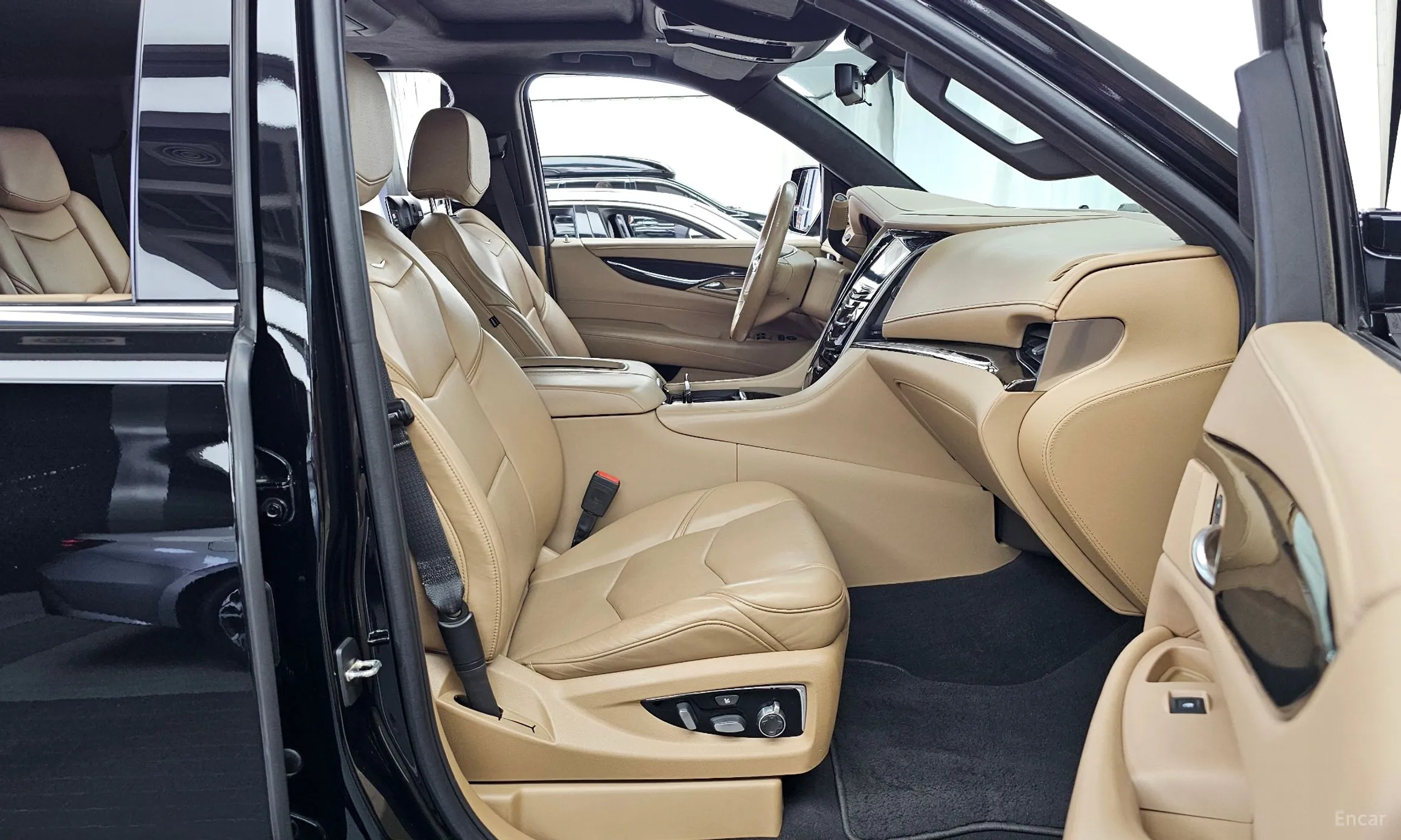 Cadillac Escalade превью 11