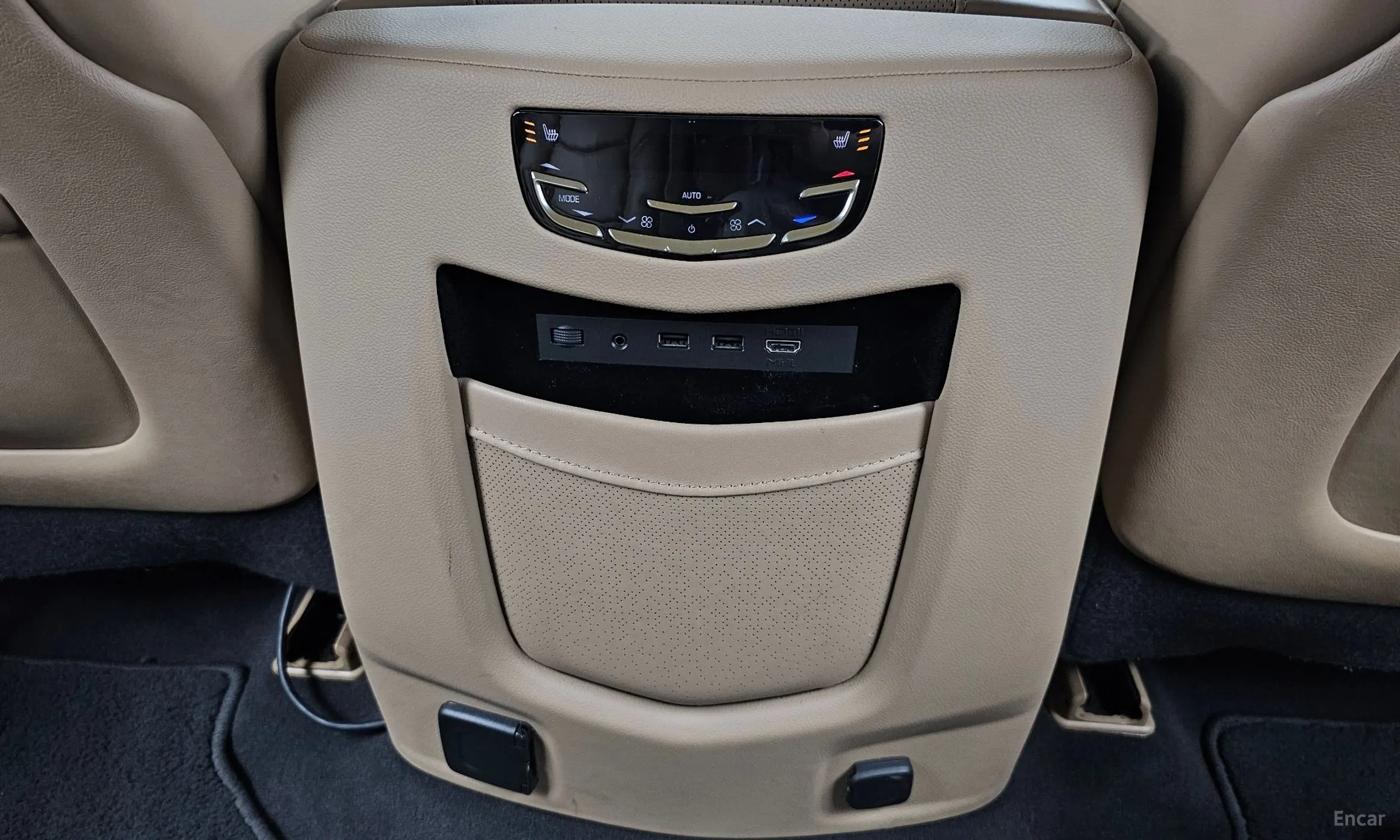 Cadillac Escalade превью 18