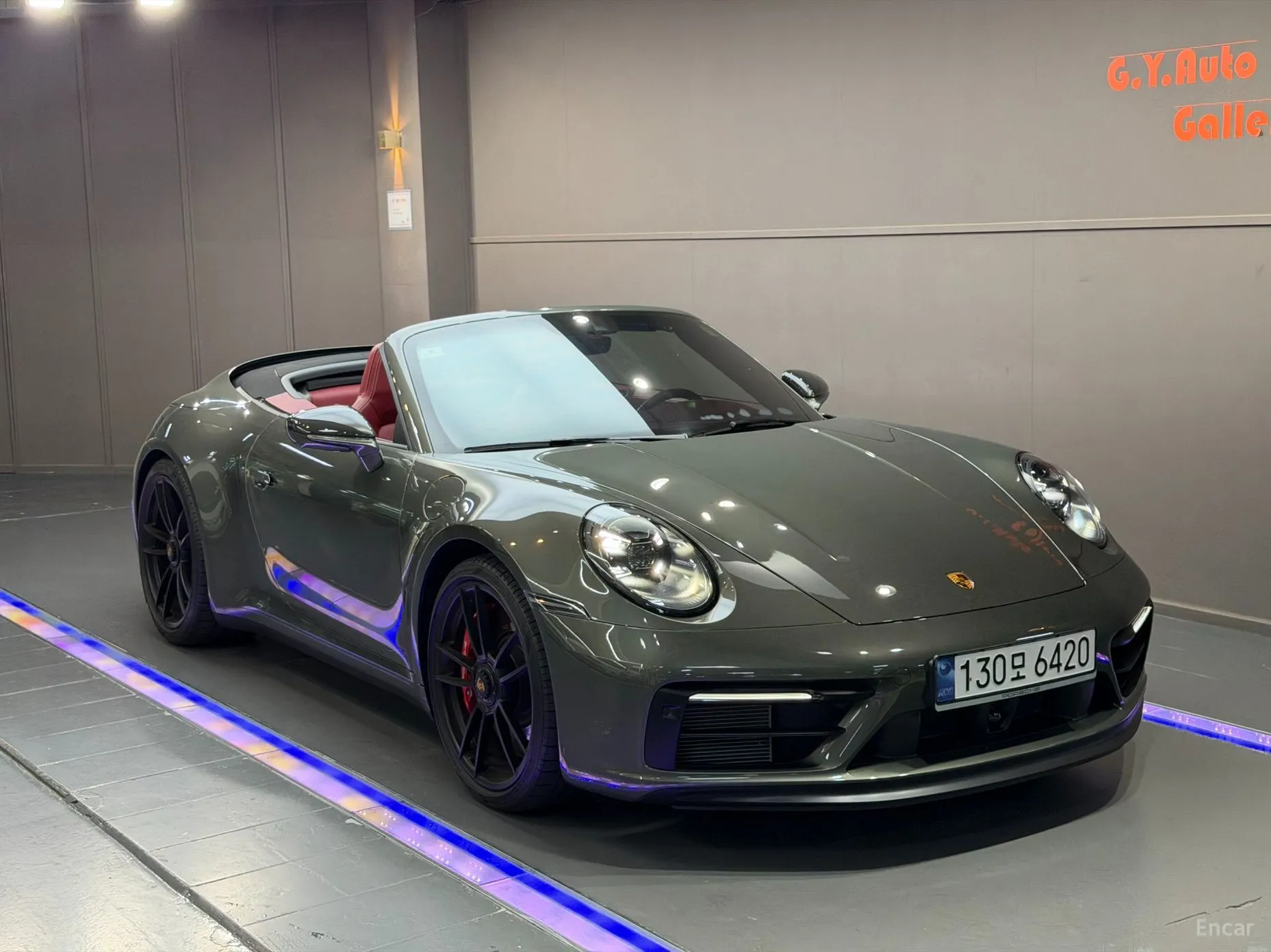 Porsche 911 (992)