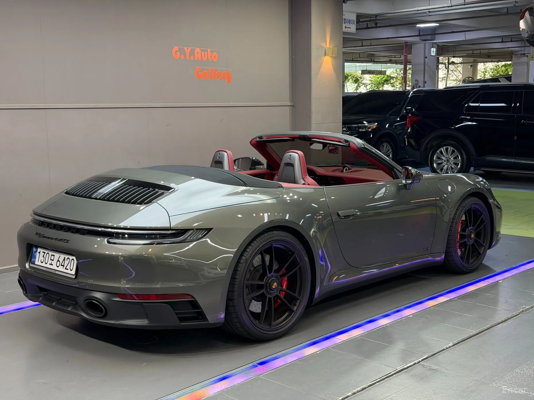 Porsche 911 (992) превью 4
