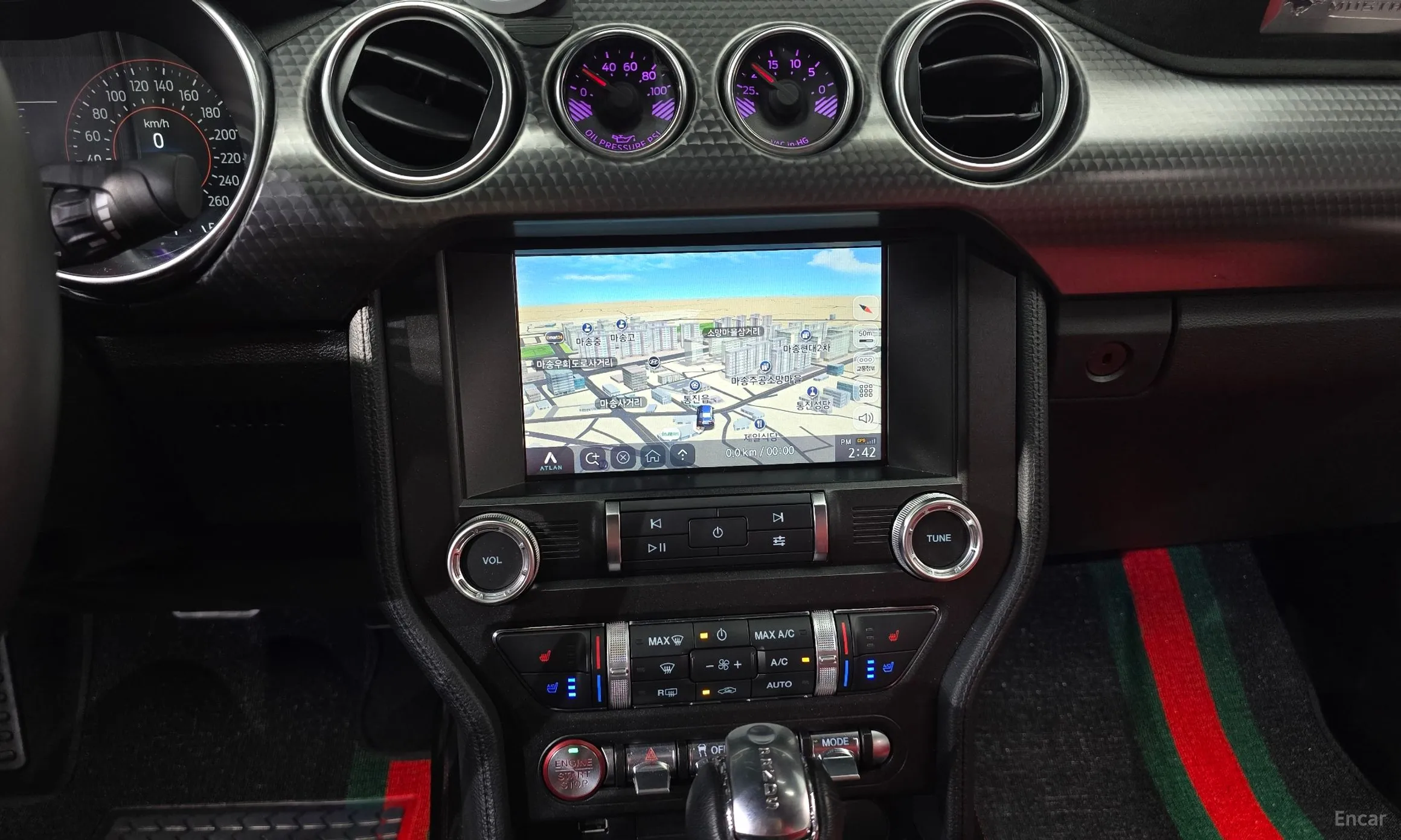 Ford Mustang превью 11