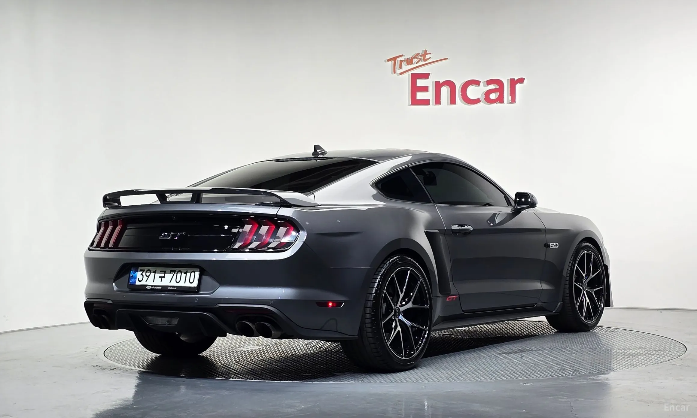Ford Mustang превью 2