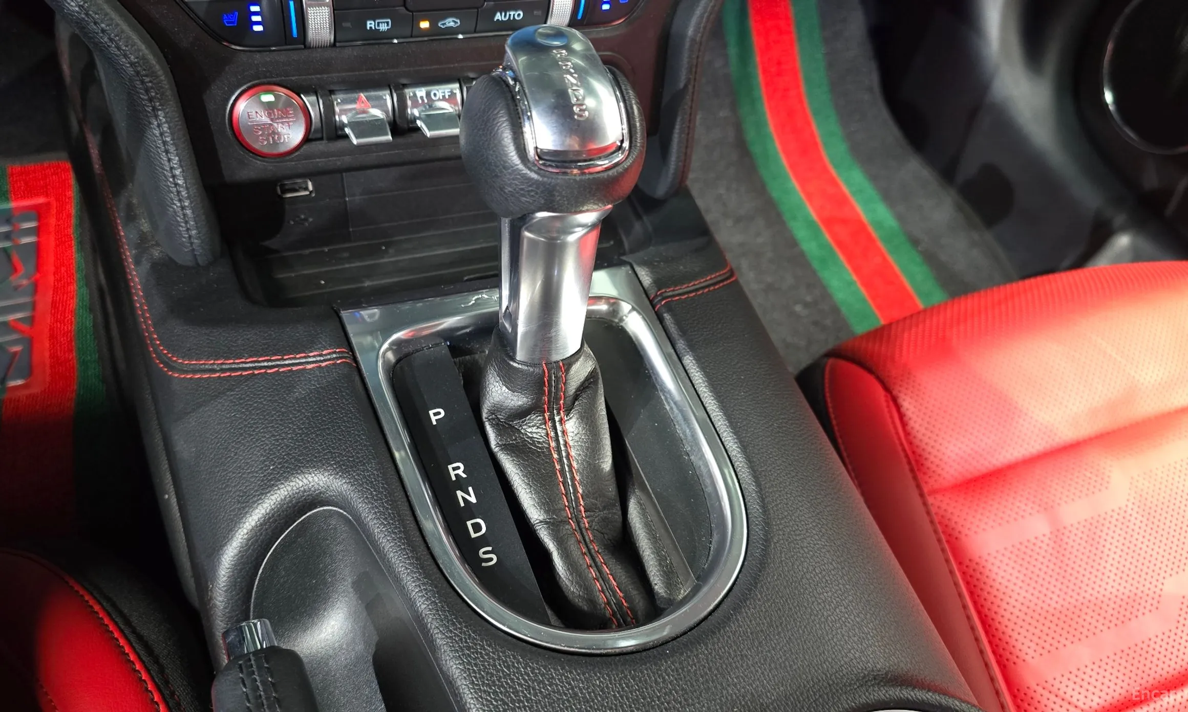 Ford Mustang превью 9