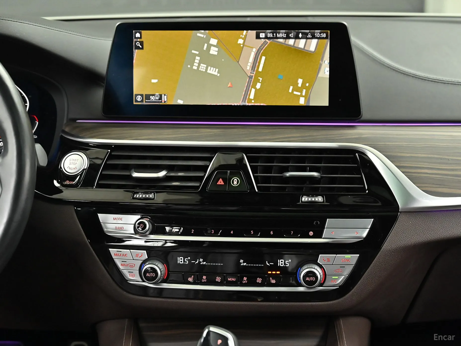 BMW 5 Series (G30) превью 14
