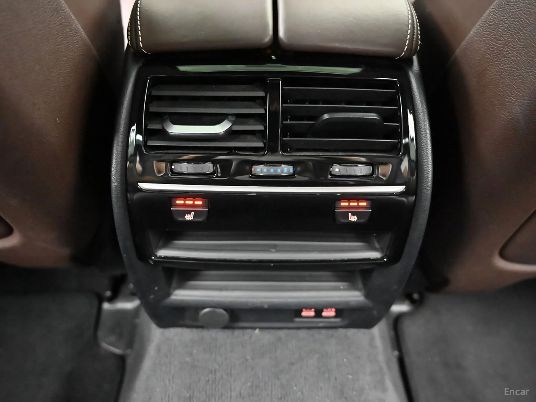 BMW 5 Series (G30) превью 16