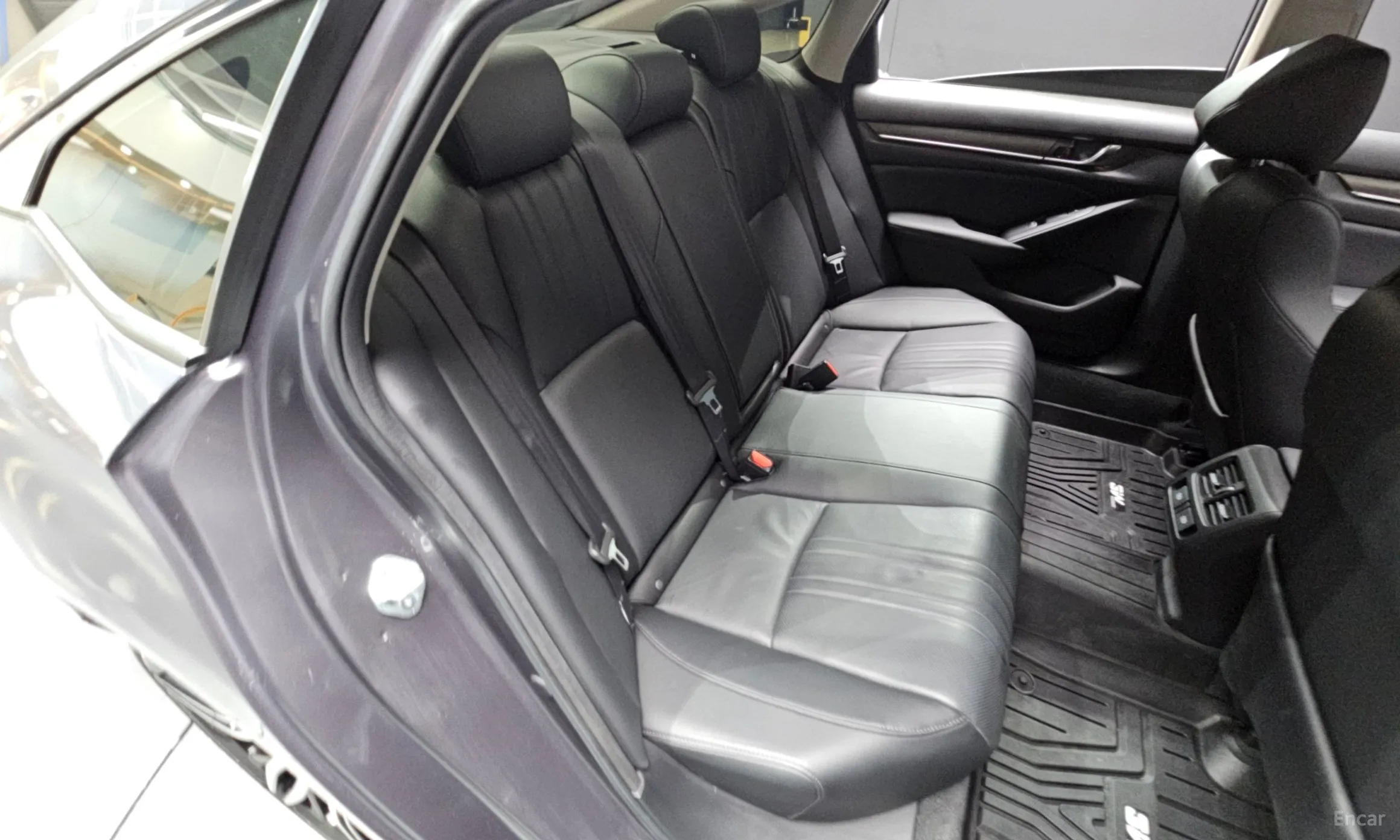 Honda Accord 10th Generation превью 11