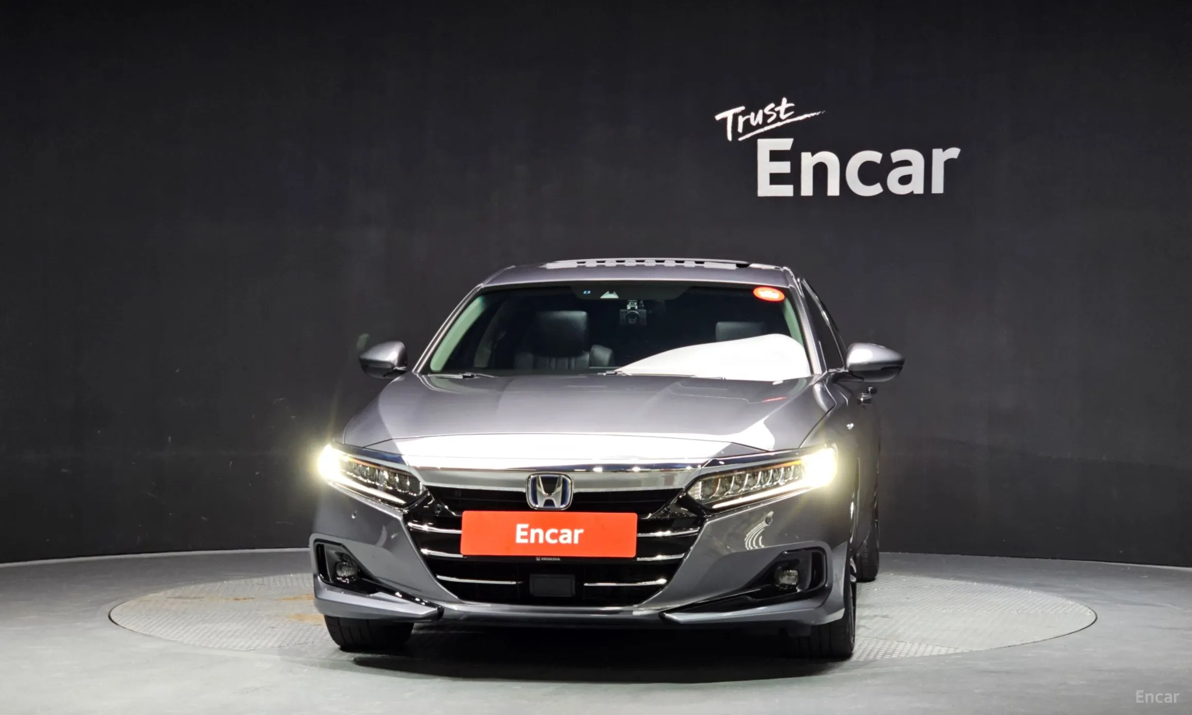 Honda Accord 10th Generation превью 3