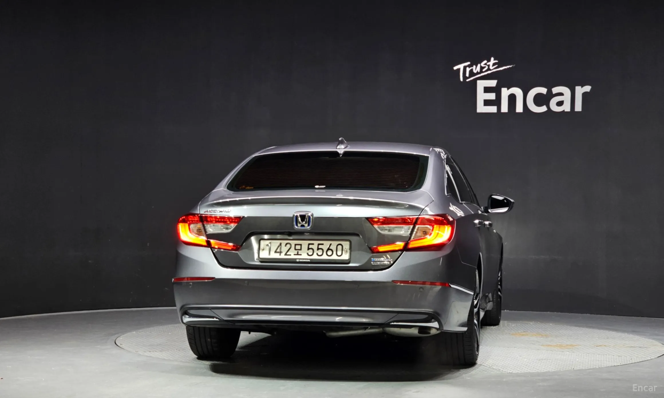 Honda Accord 10th Generation превью 4
