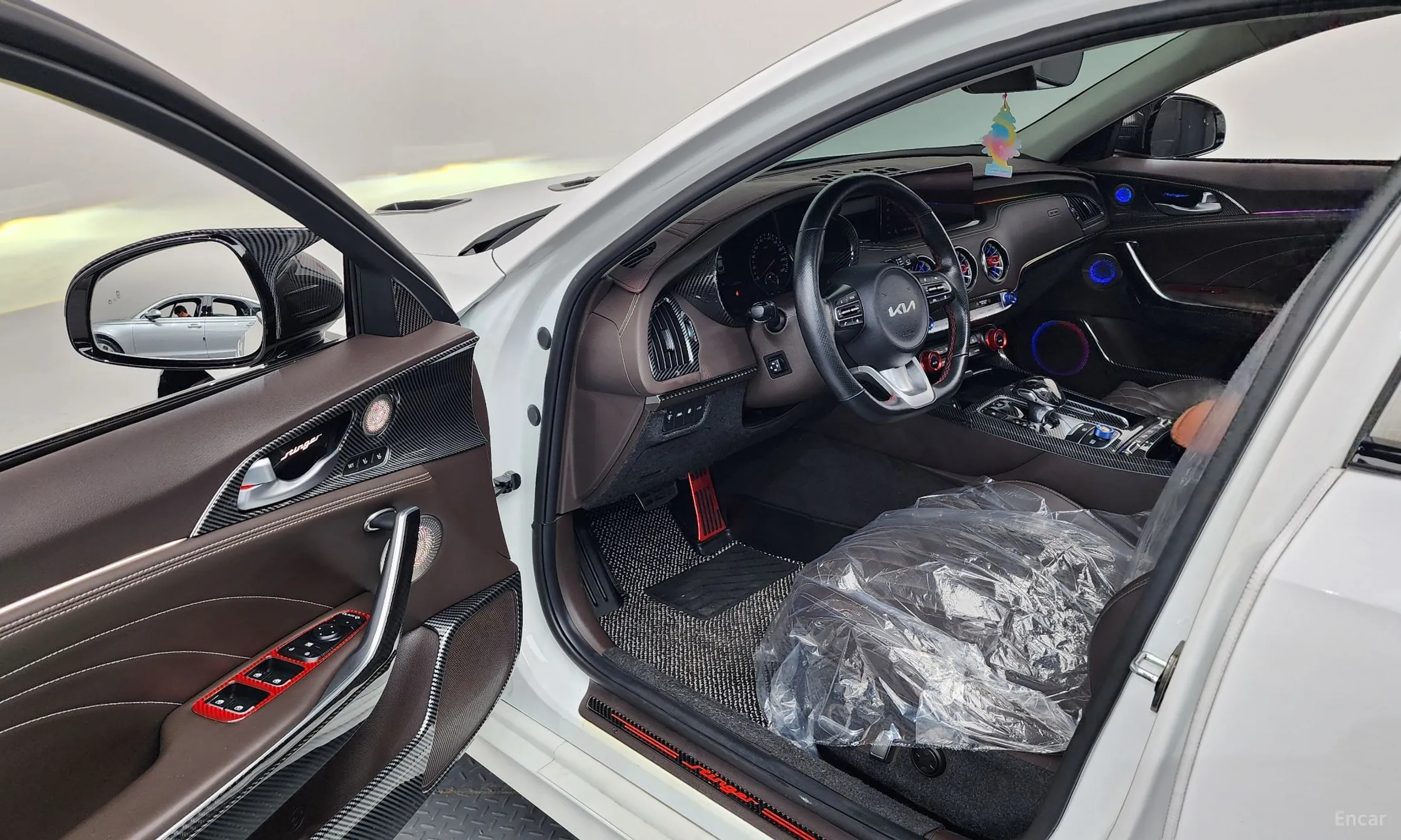 Kia Stinger Master превью 10