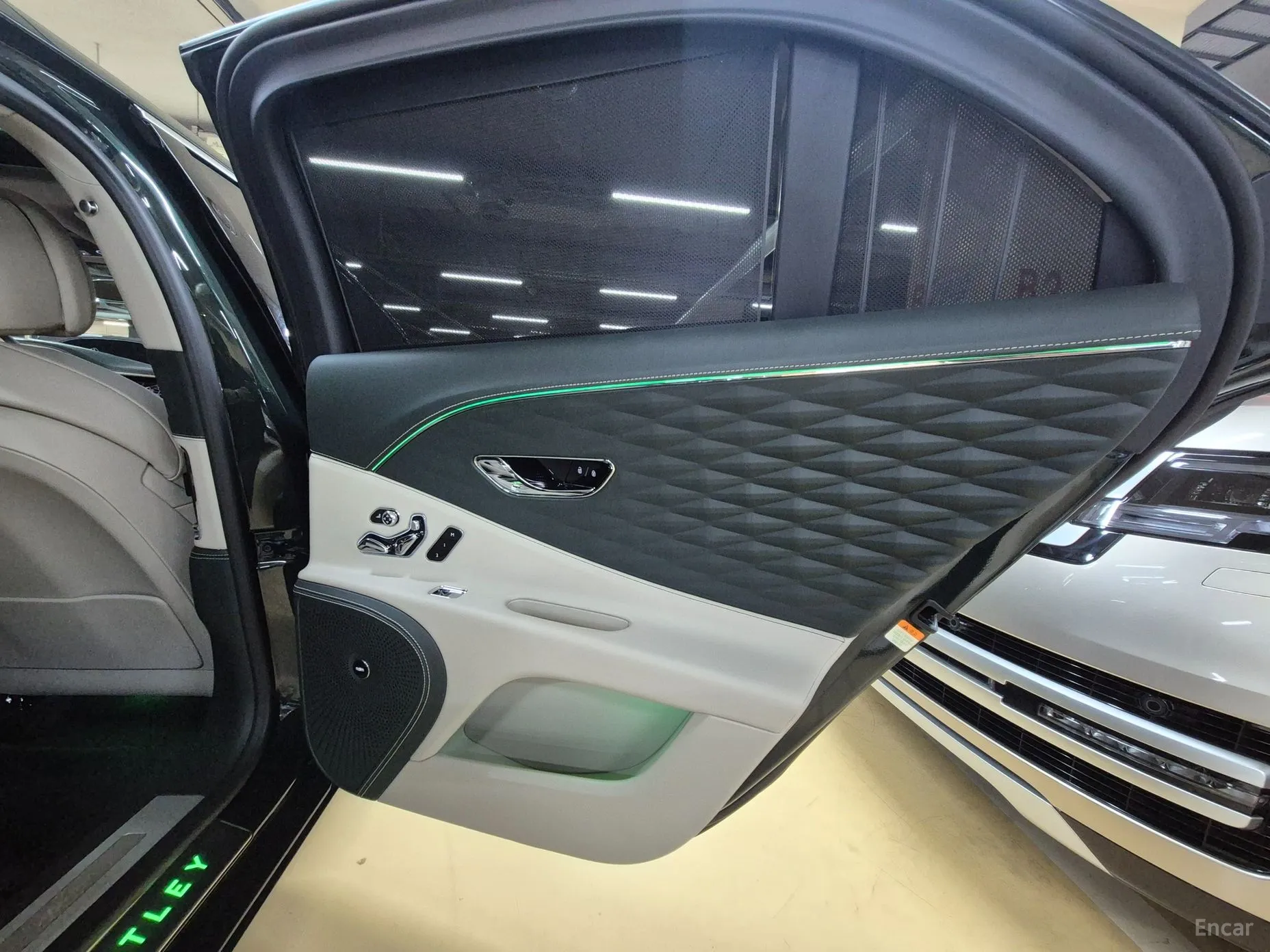 Bentley Flying Spur 3rd Generation превью 11