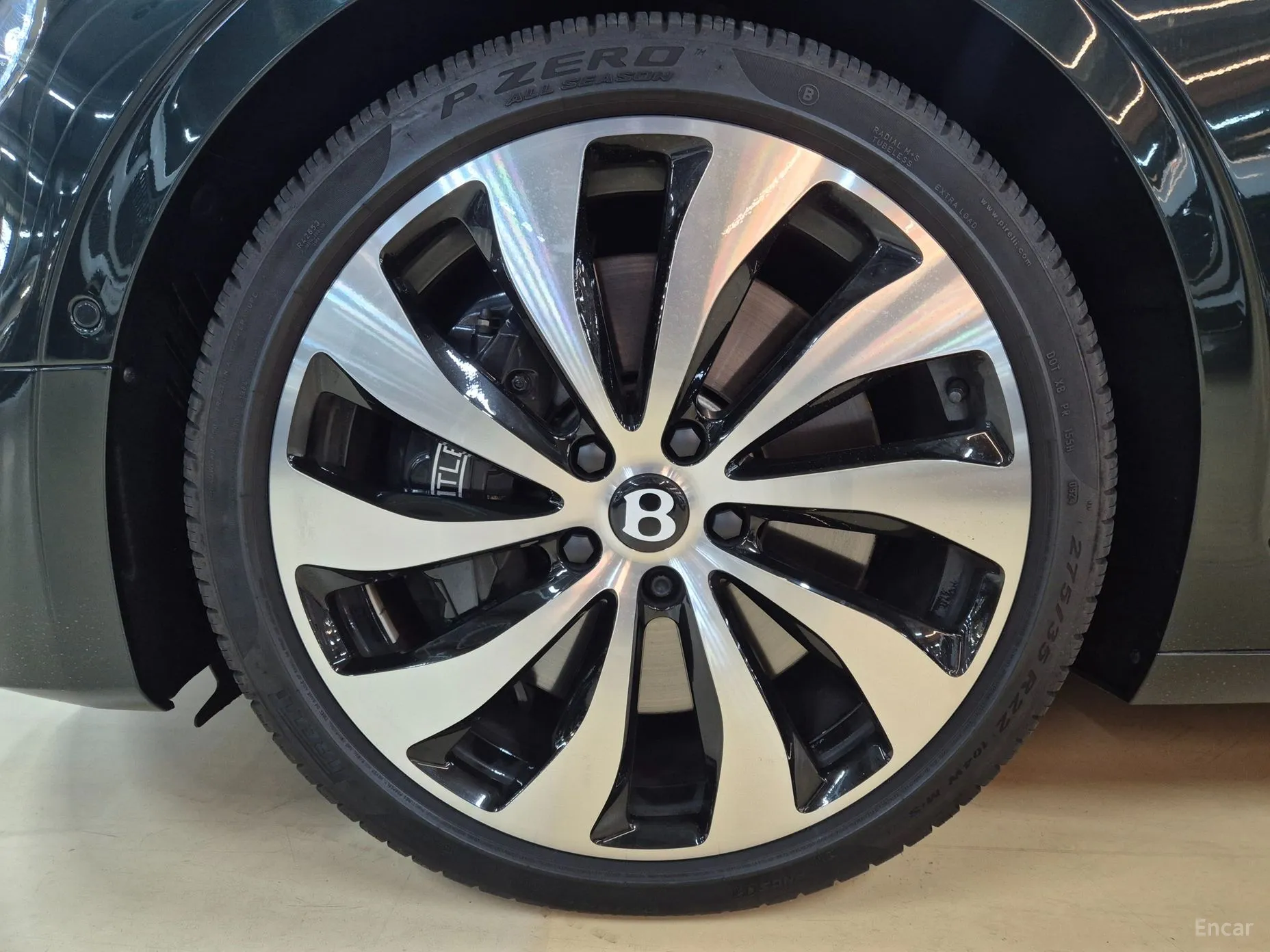 Bentley Flying Spur 3rd Generation превью 19