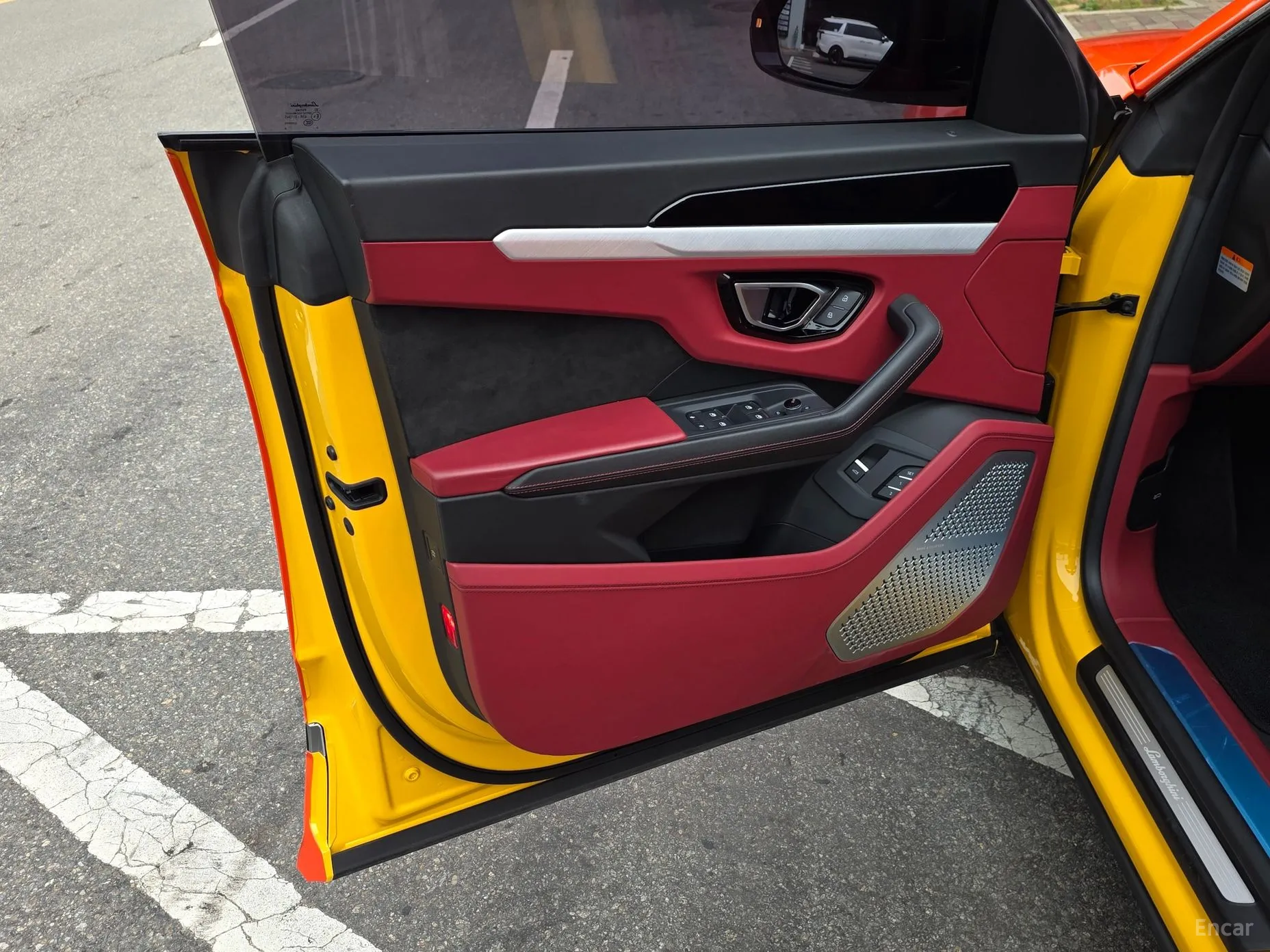 Lamborghini Urus превью 18