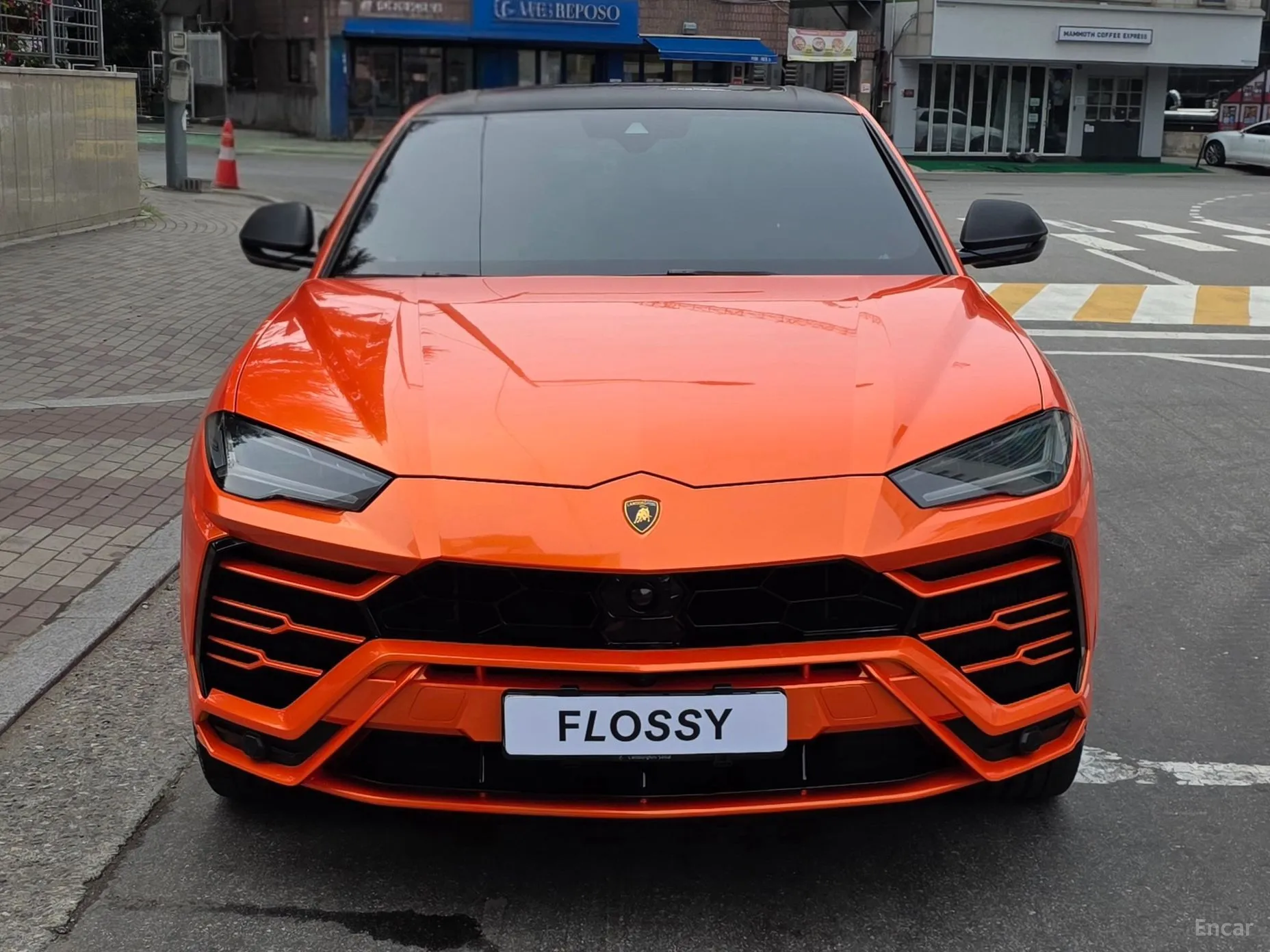 Lamborghini Urus превью 3