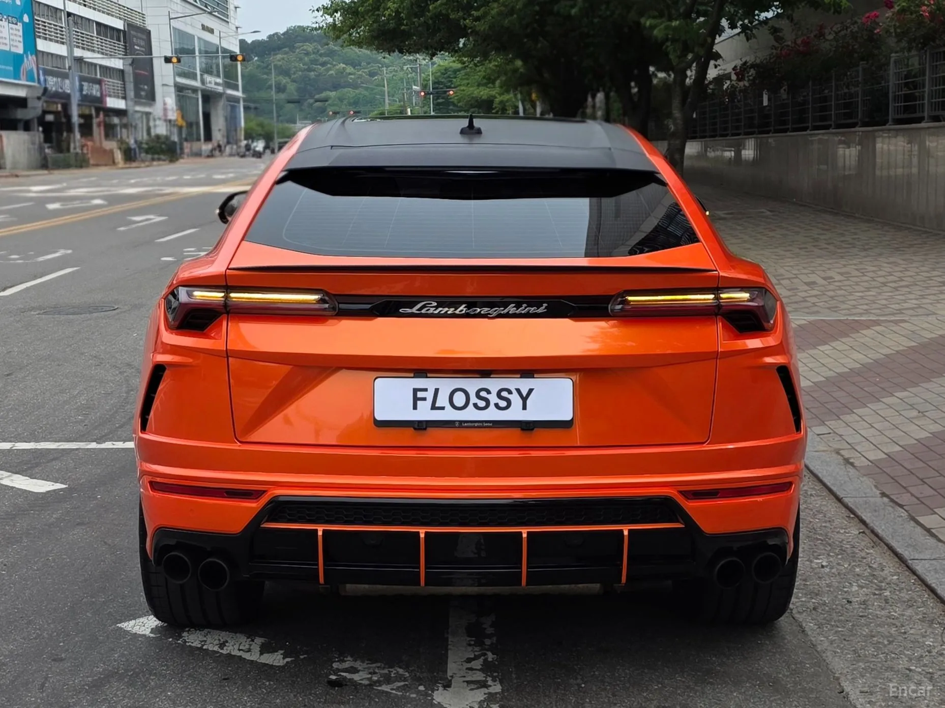 Lamborghini Urus превью 4