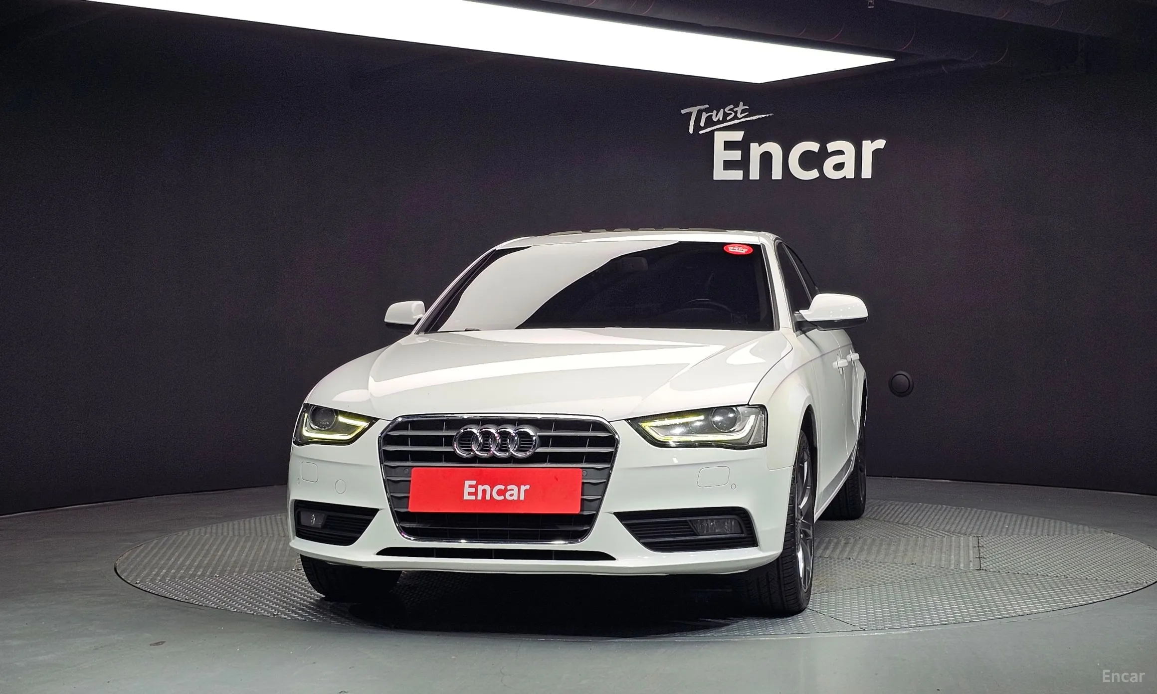 Audi New A4 превью 3