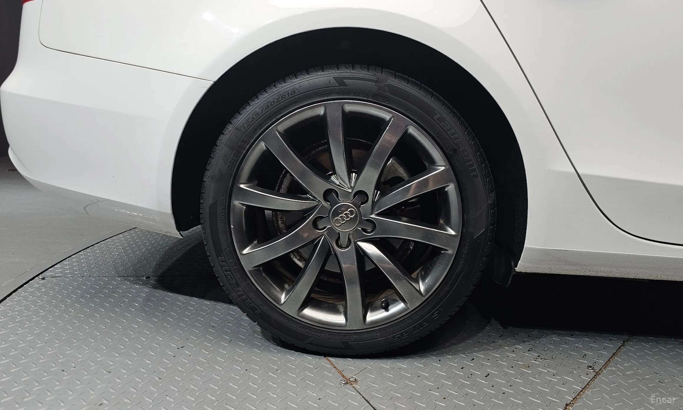 Audi New A4 превью 5