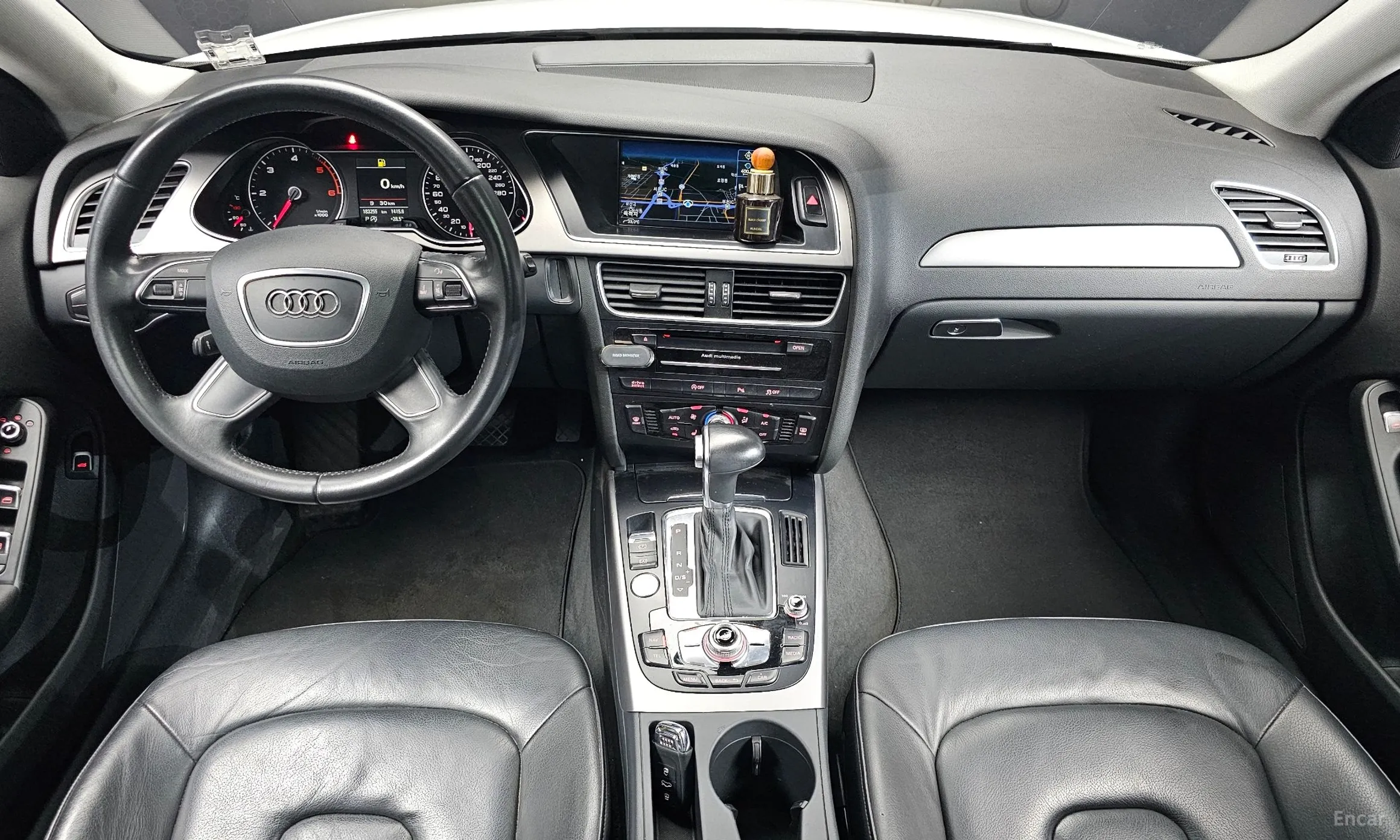 Audi New A4 превью 7