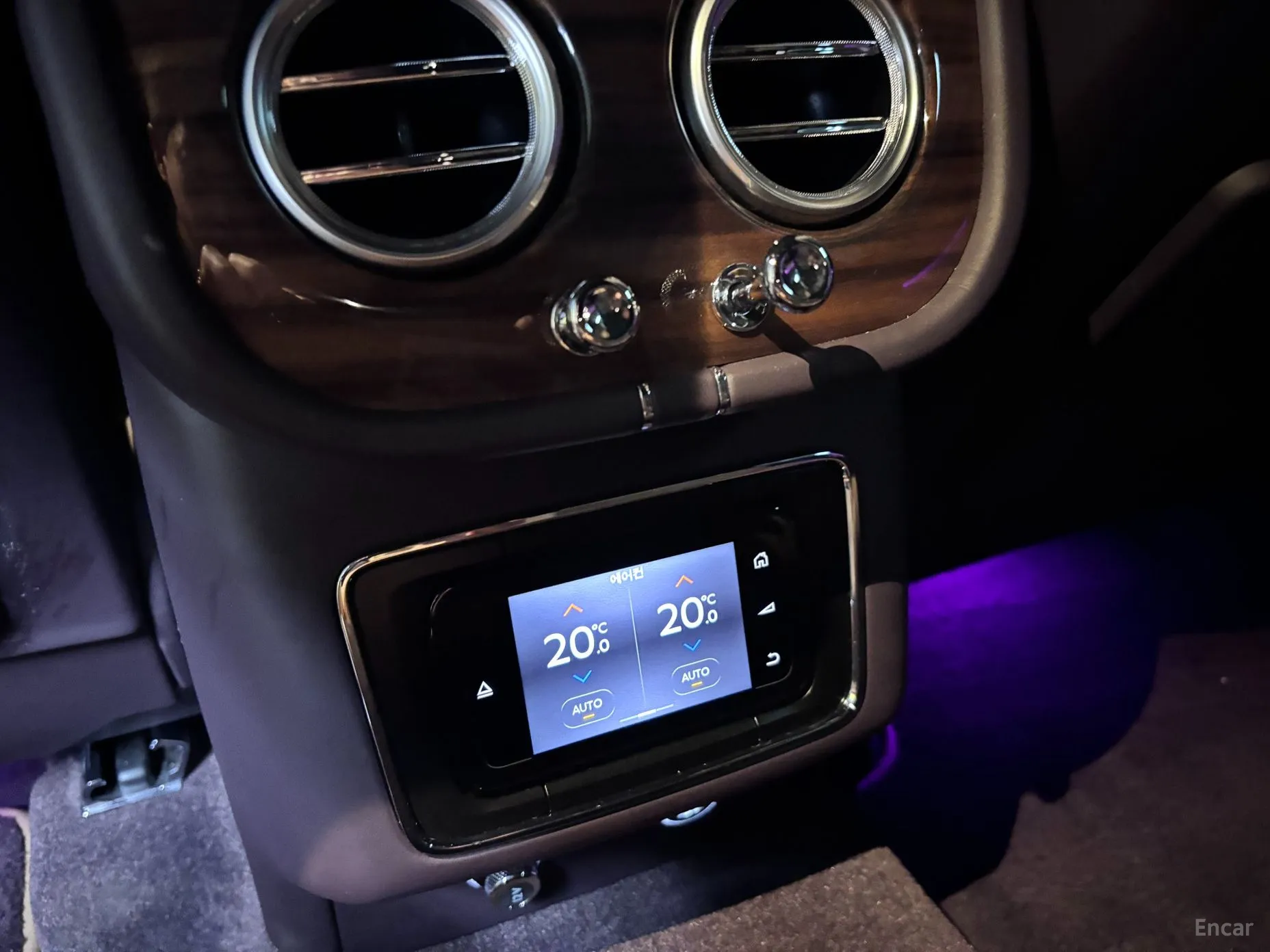 Bentley Bentayga превью 16
