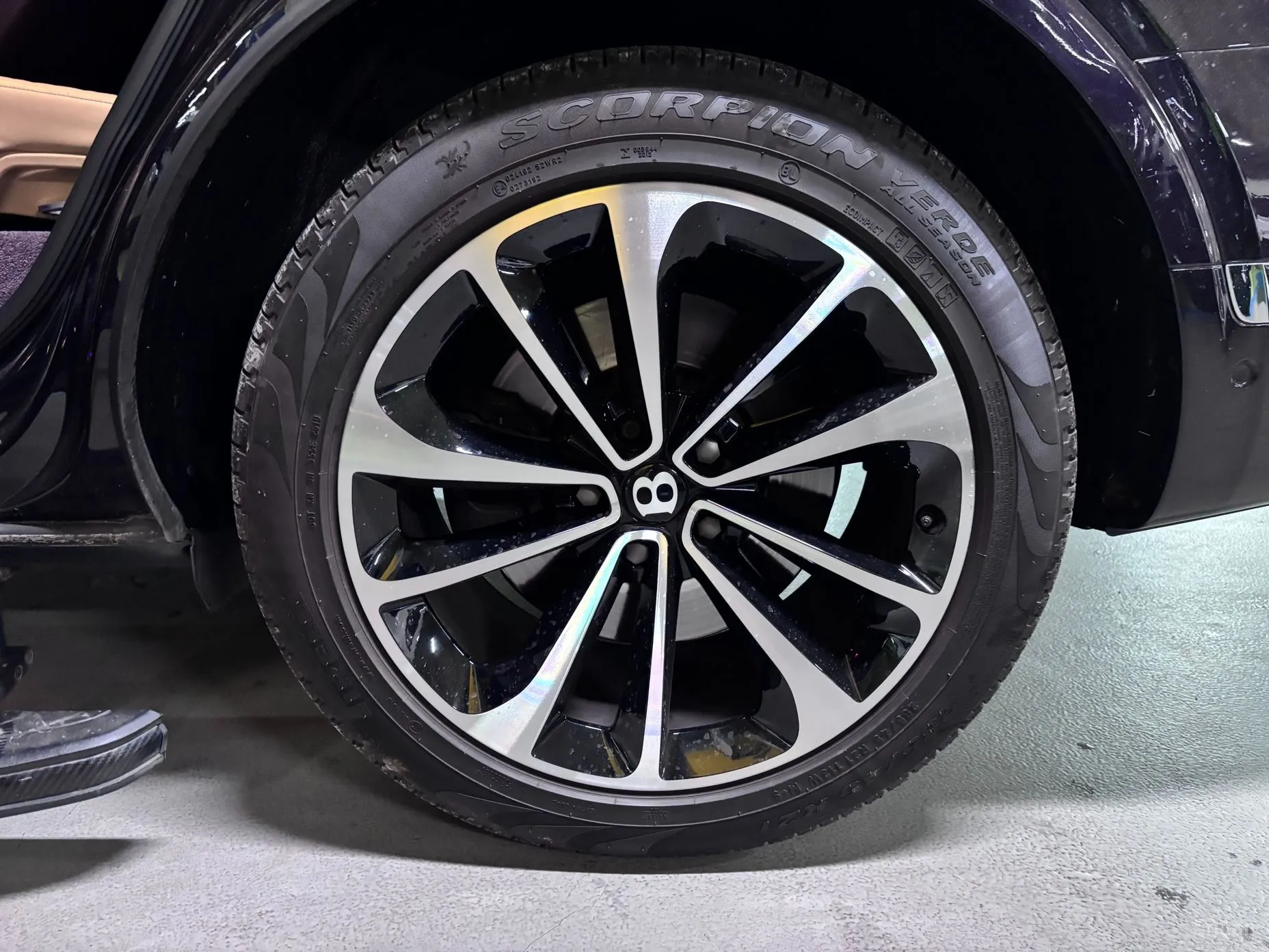 Bentley Bentayga превью 17