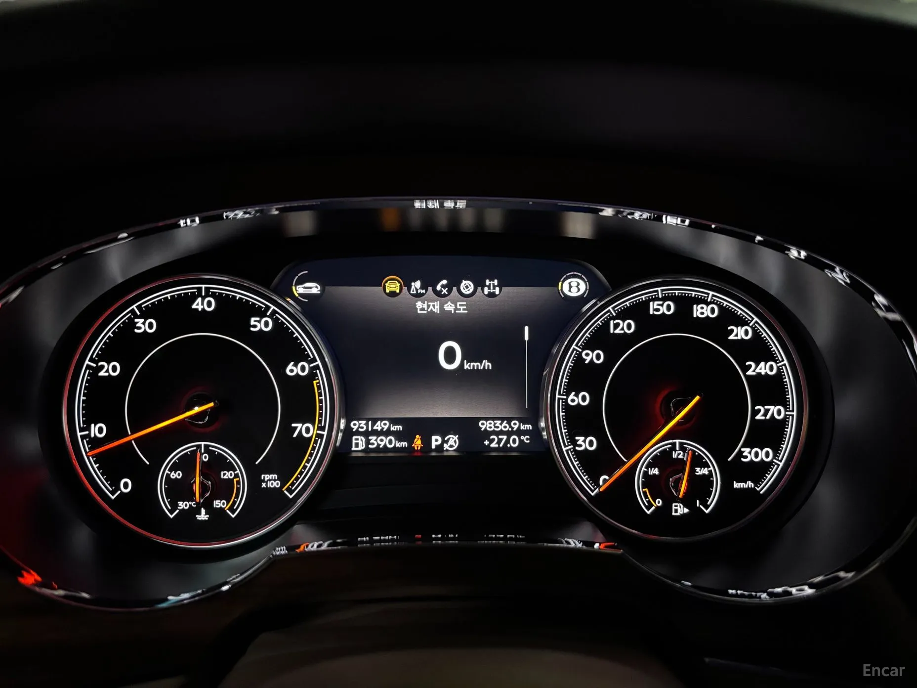 Bentley Bentayga превью 5