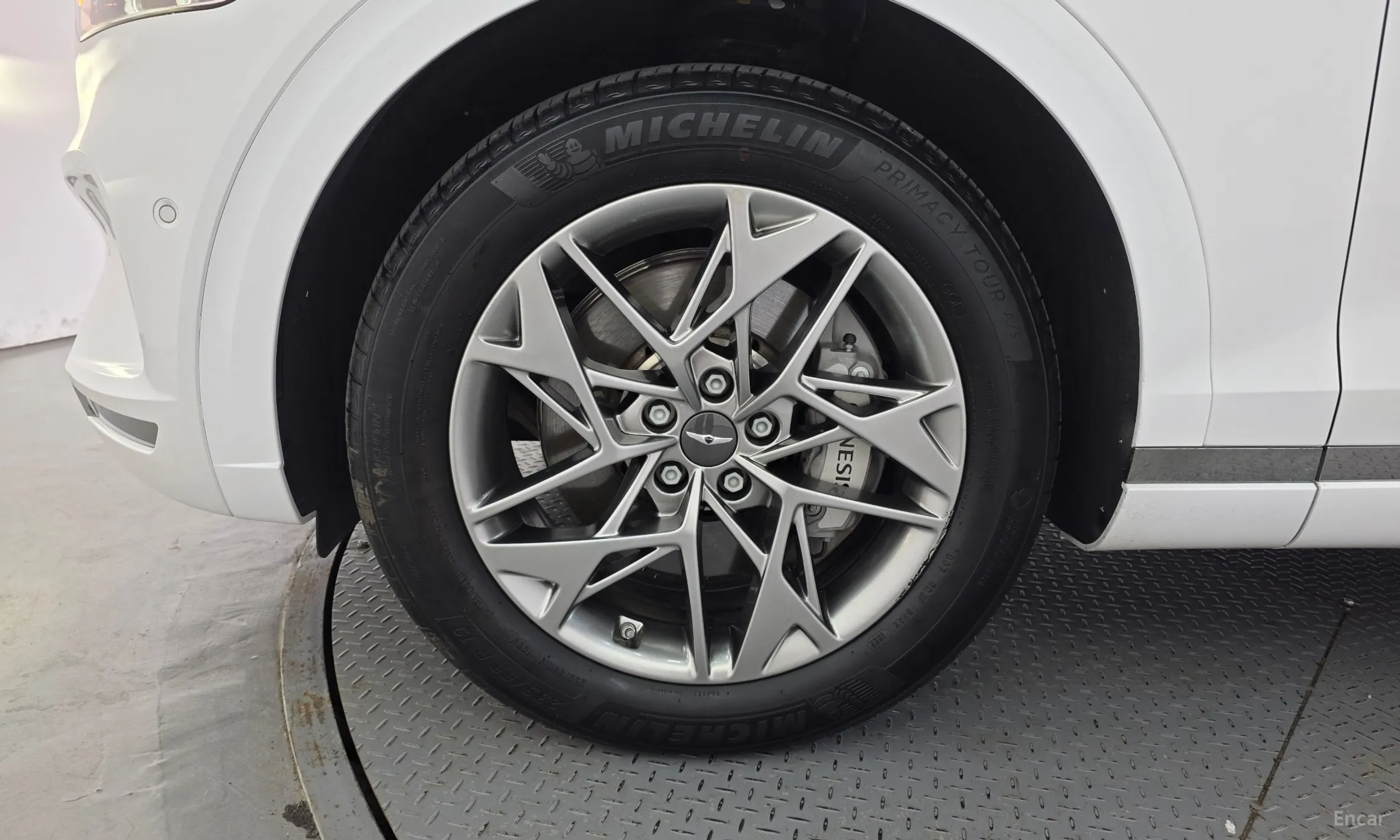 Genesis GV70 превью 5
