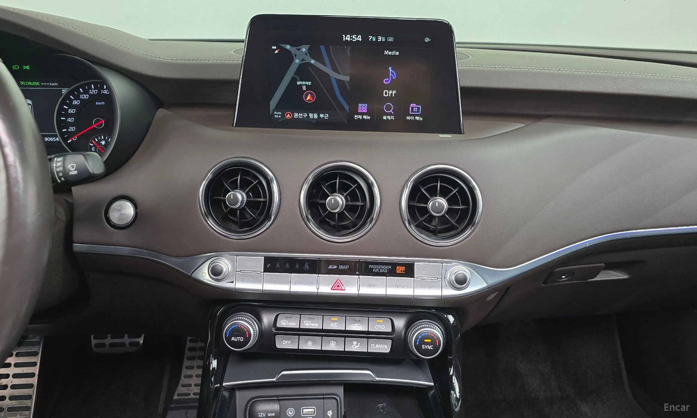 Kia Stinger превью 13