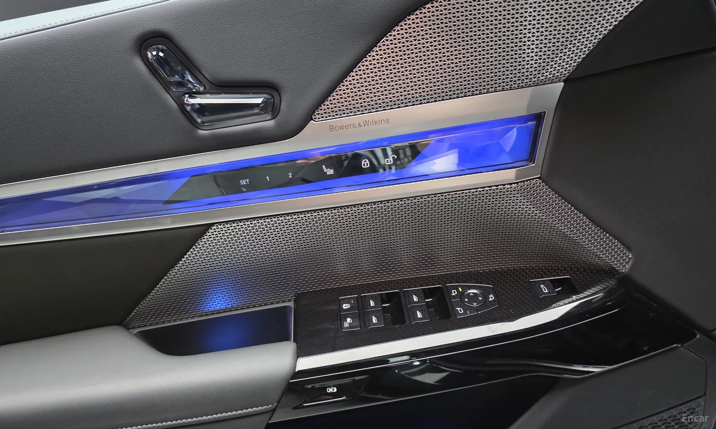 BMW 7 Series (G70) превью 18