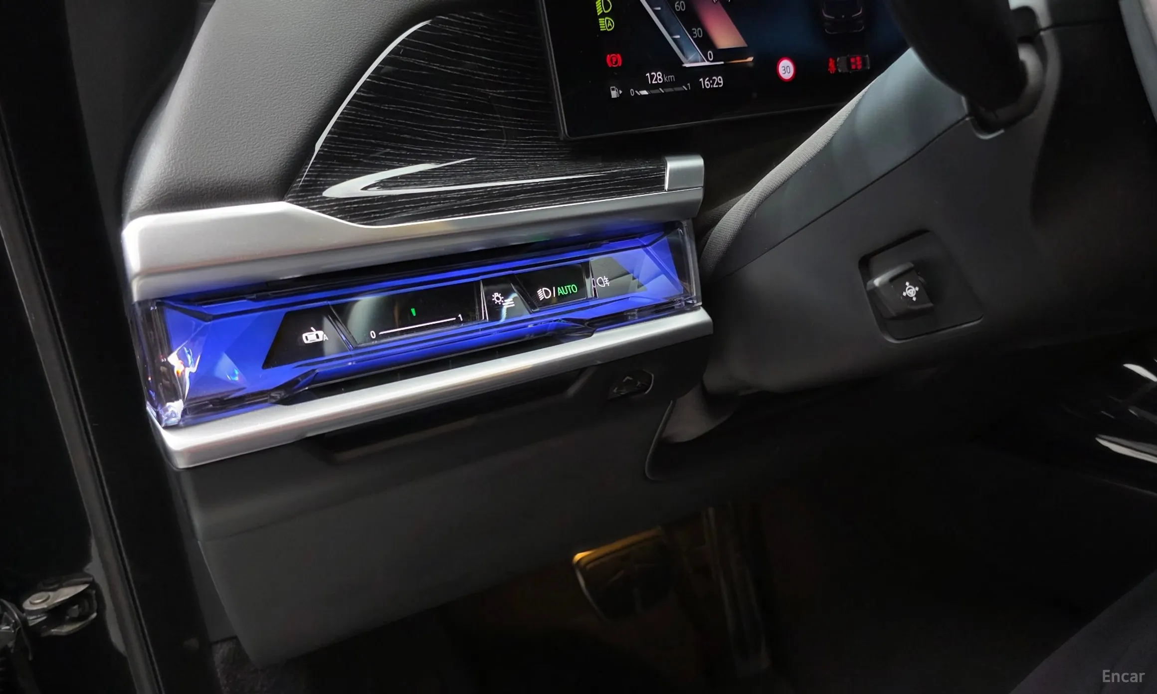 BMW 7 Series (G70) превью 19