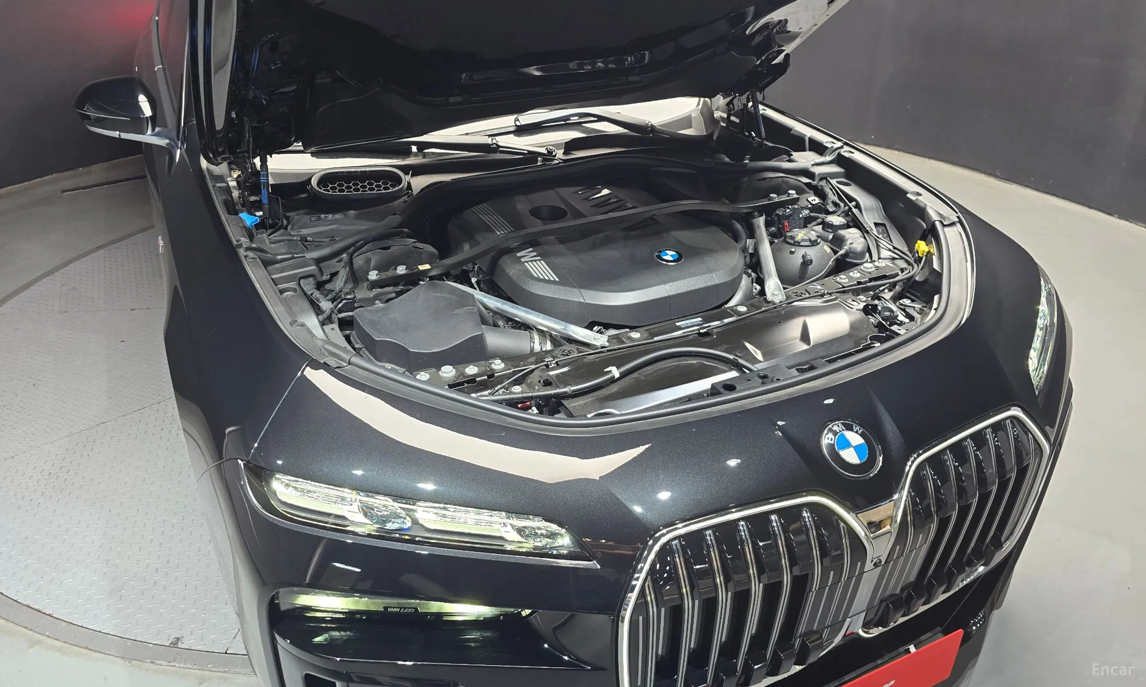 BMW 7 Series (G70) превью 6