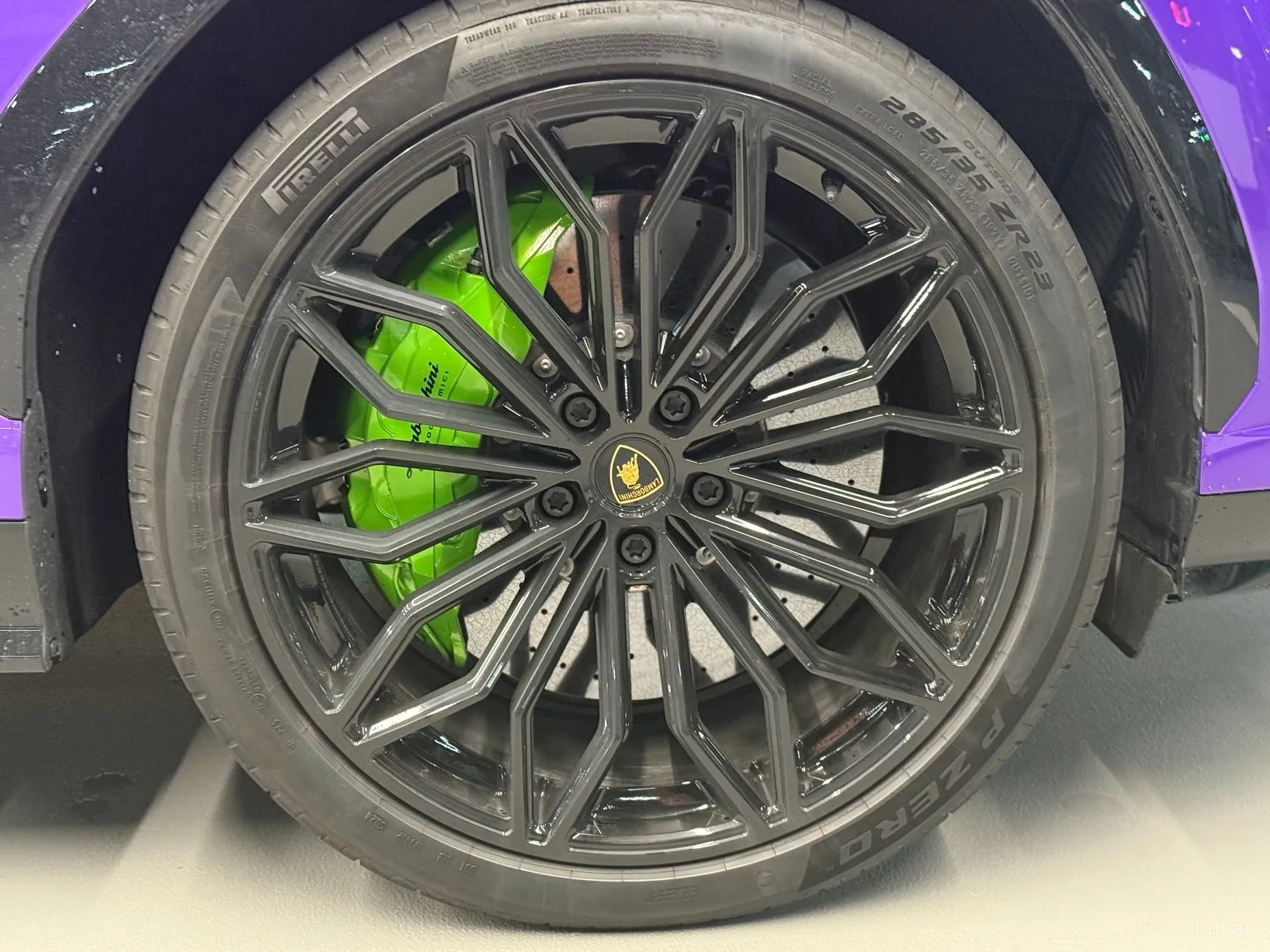 Lamborghini Urus превью 16