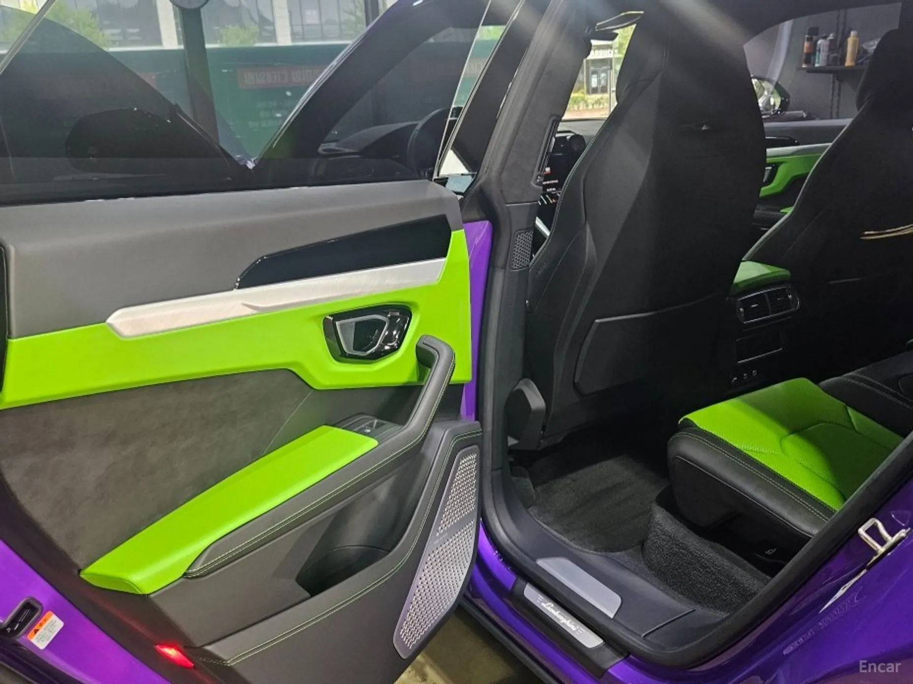 Lamborghini Urus превью 15