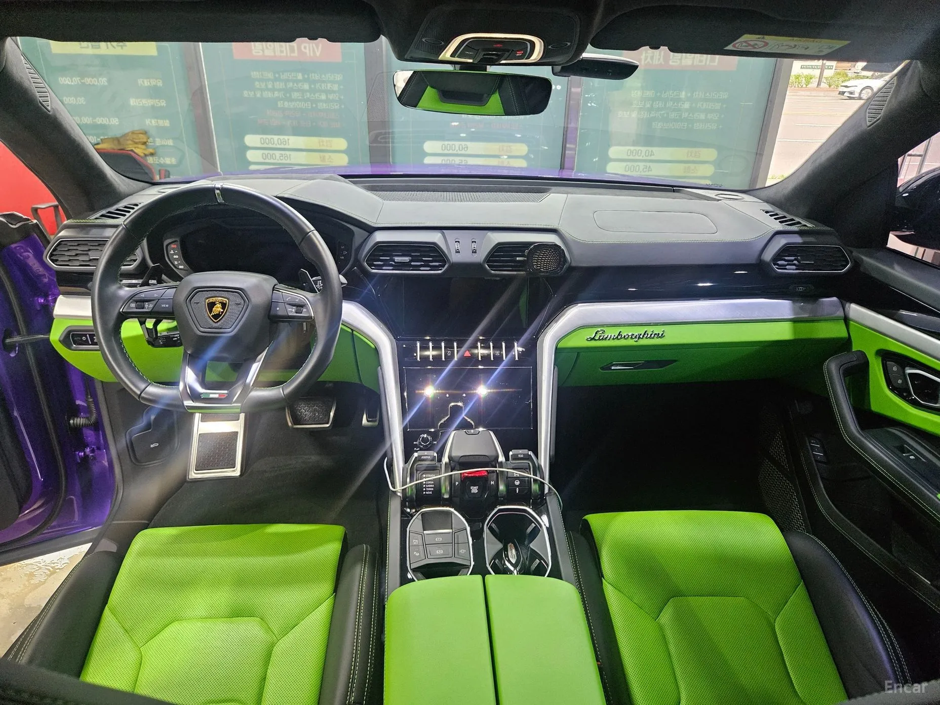 Lamborghini Urus превью 8