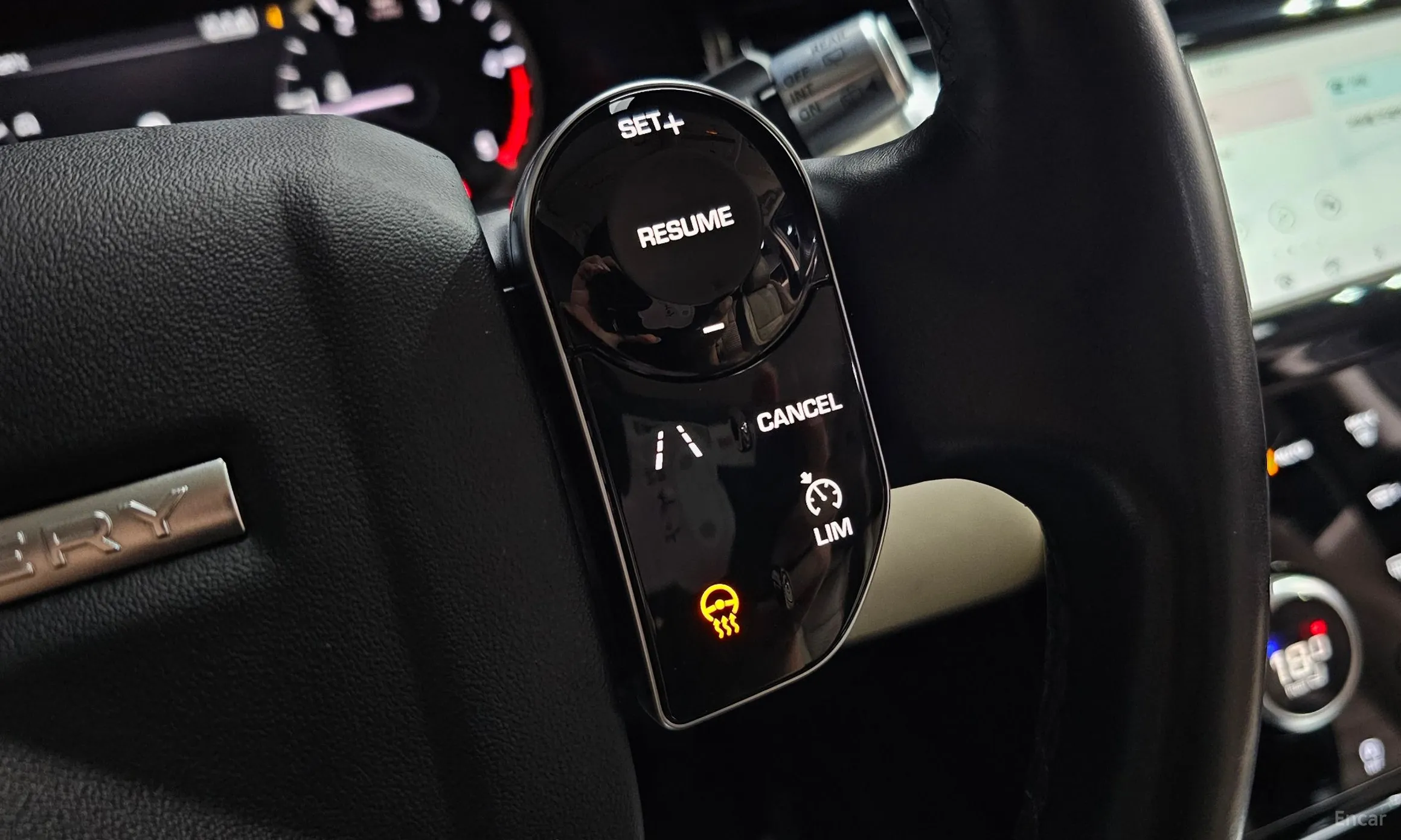 Land Rover Discovery Sports превью 15