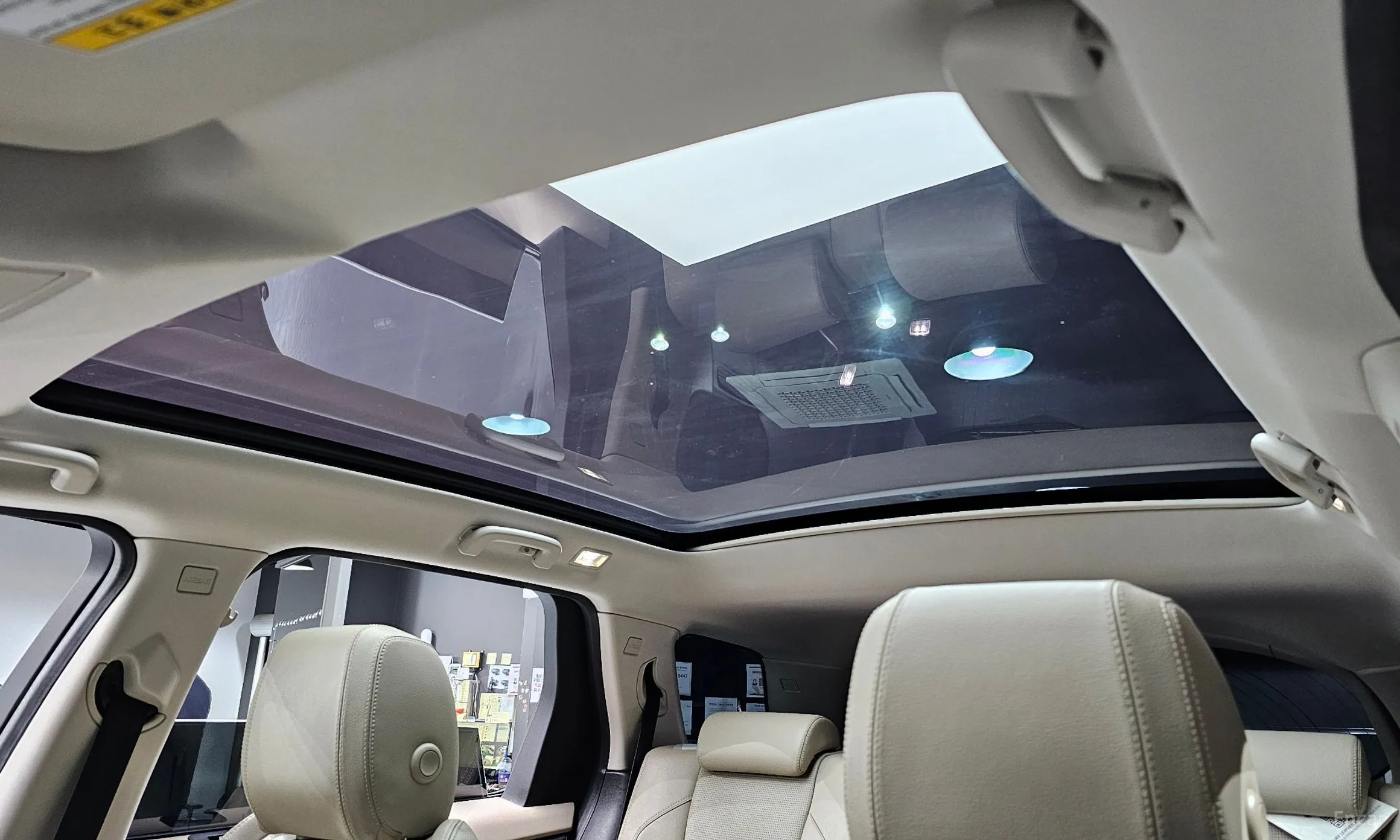Land Rover Discovery Sports превью 16