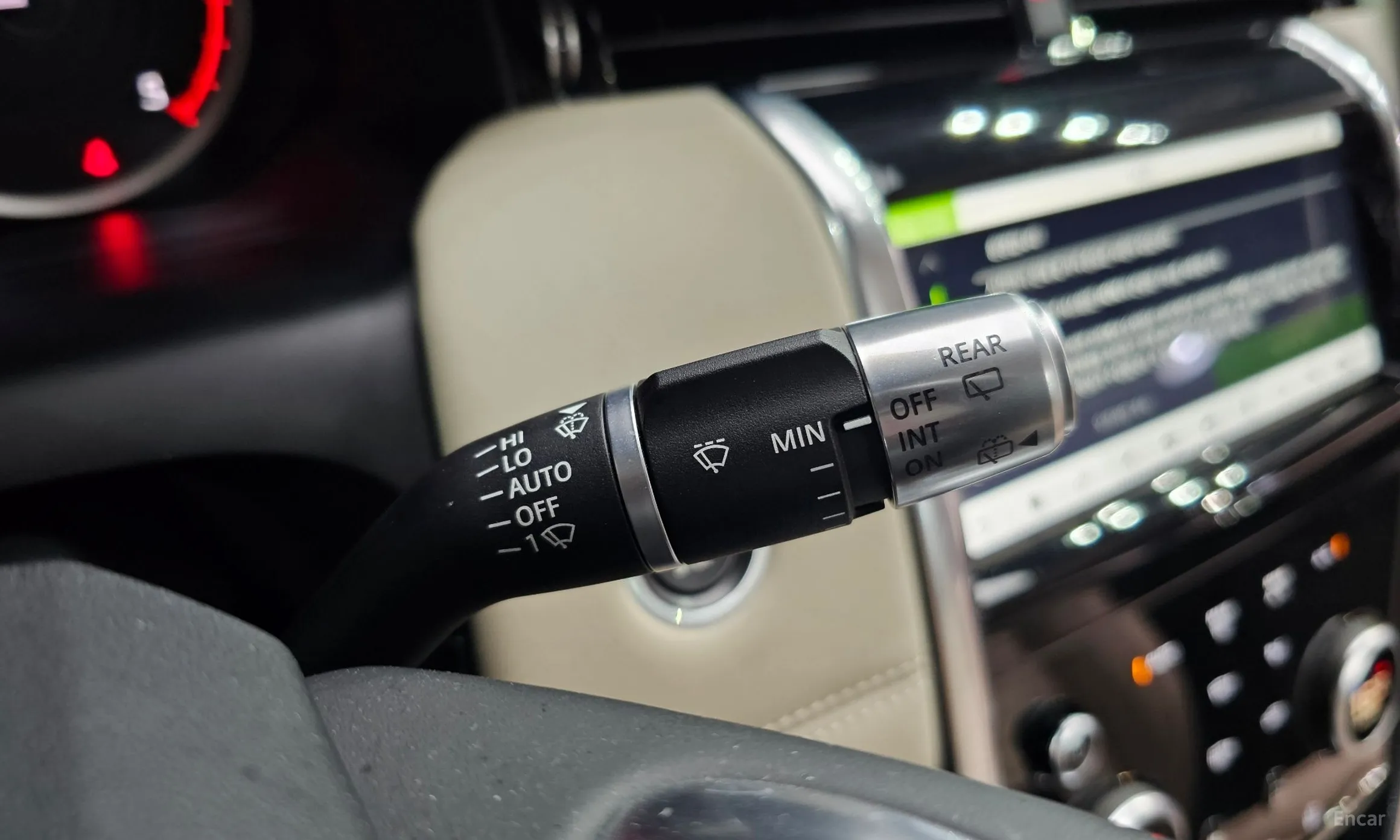 Land Rover Discovery Sports превью 20