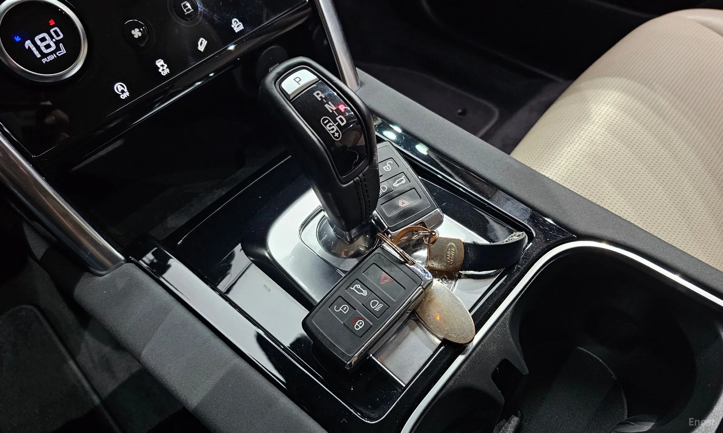 Land Rover Discovery Sports превью 9