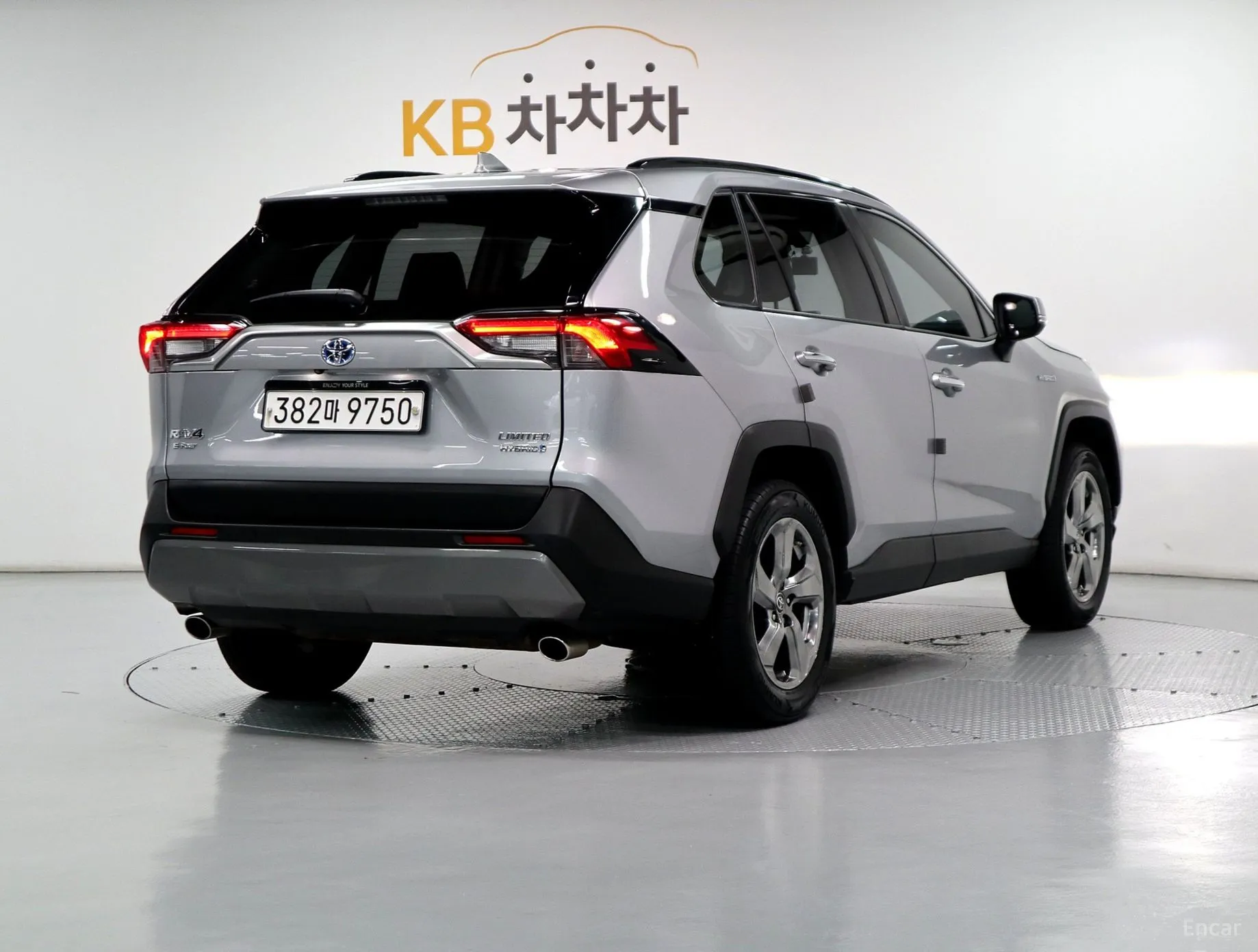 Toyota RAV4 5th Generation превью 4